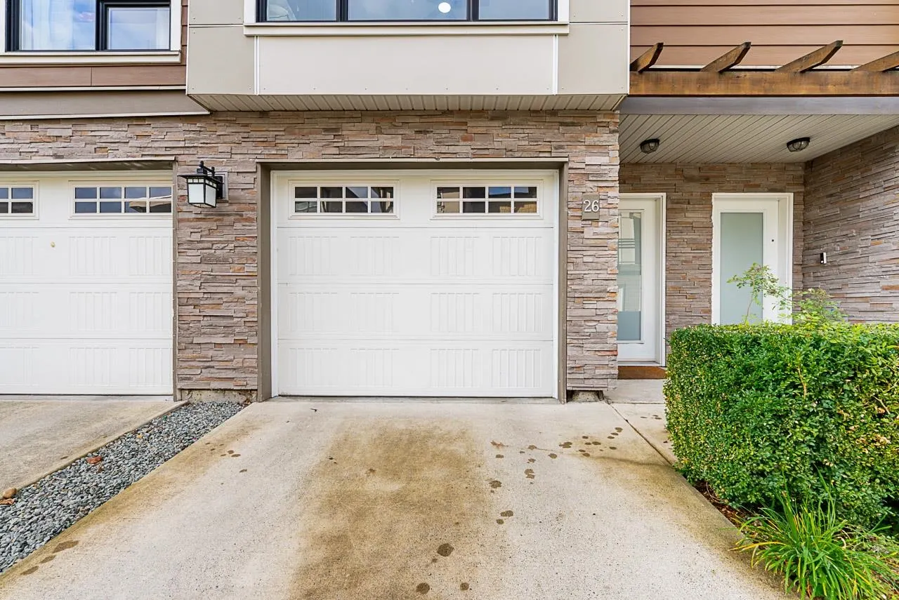 26 9989 E Barnston Drive