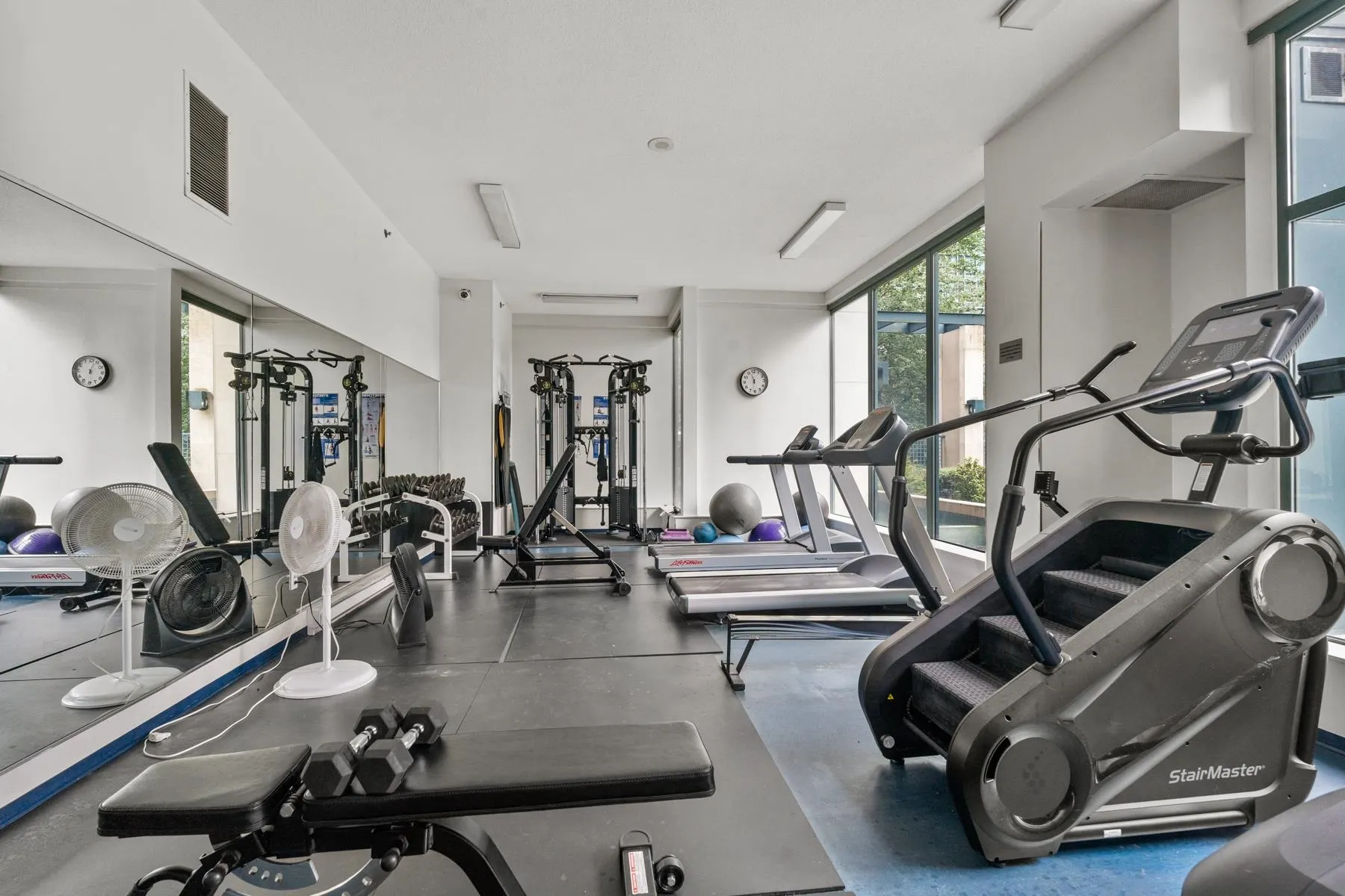 310 1239 W Georgia Street