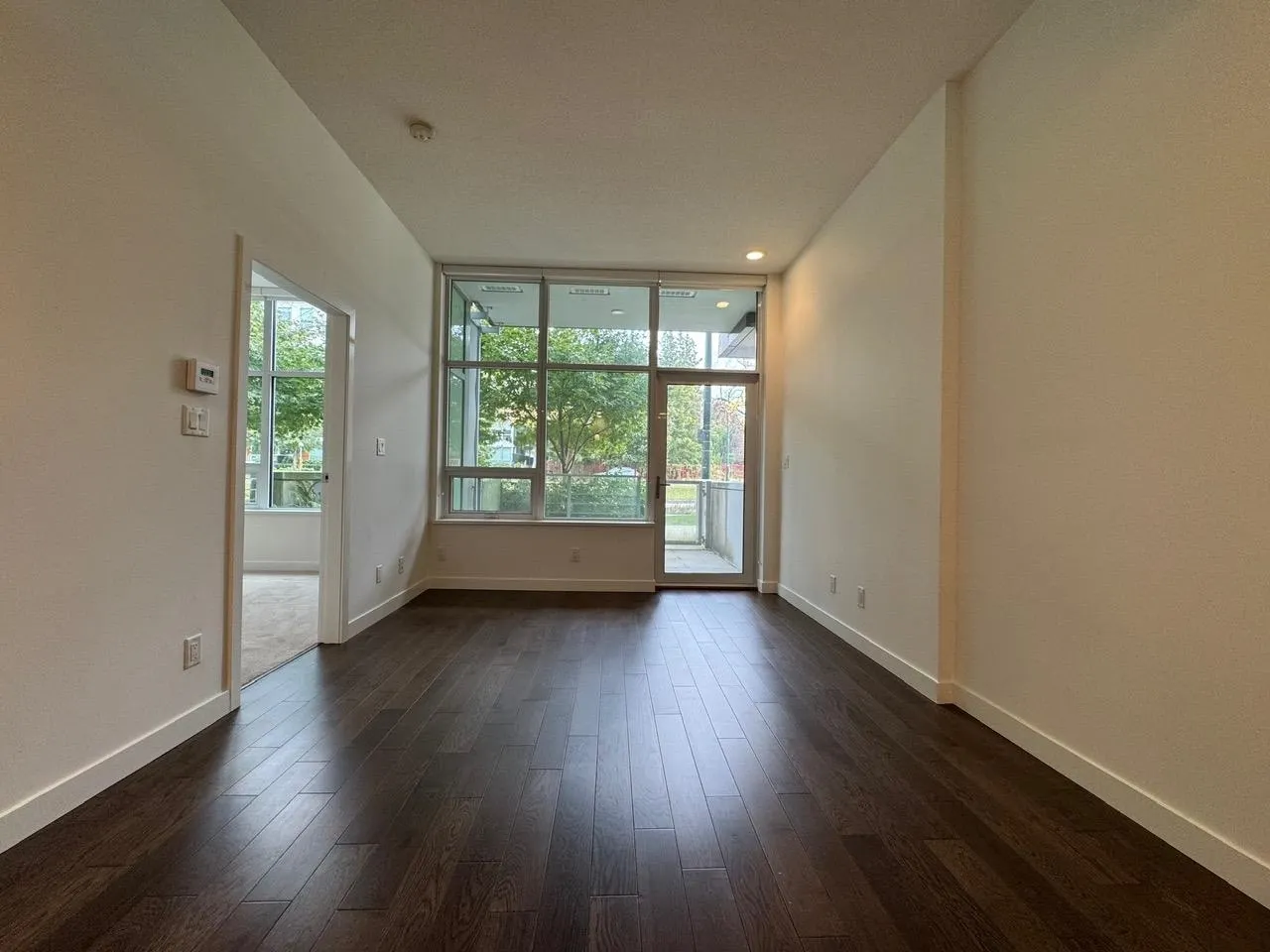 5077 Cambie Street #111