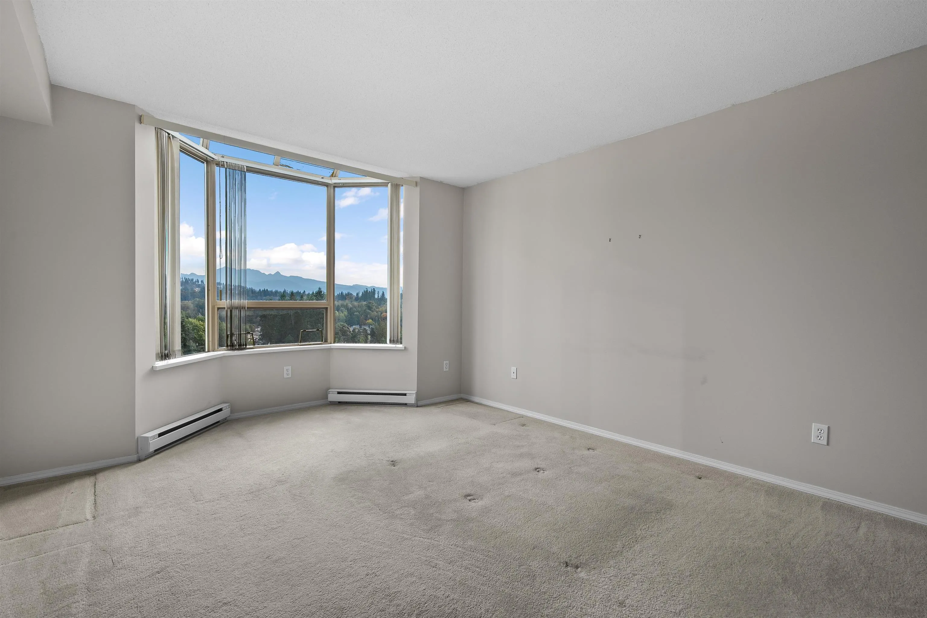 1405 1189 Eastwood Street