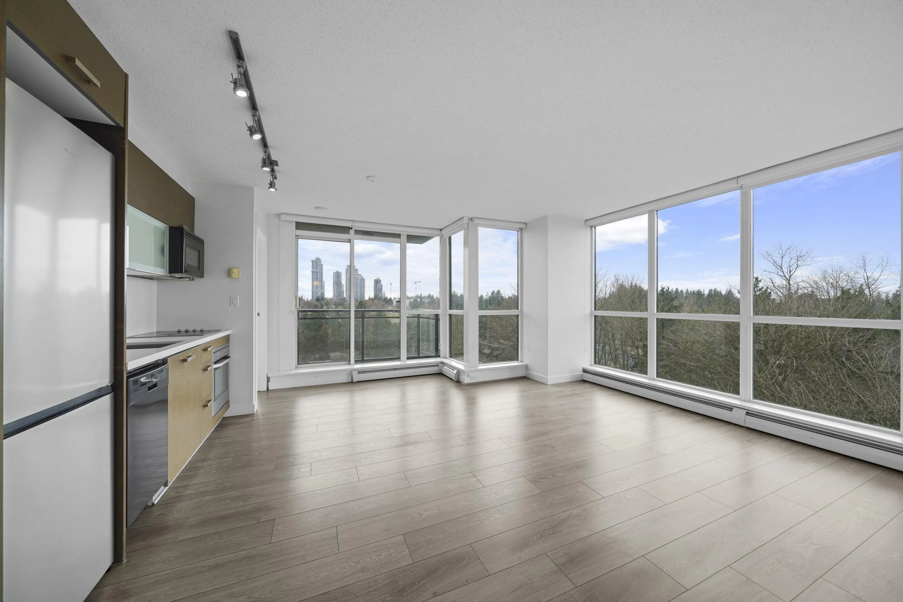 908 13380 108 Avenue