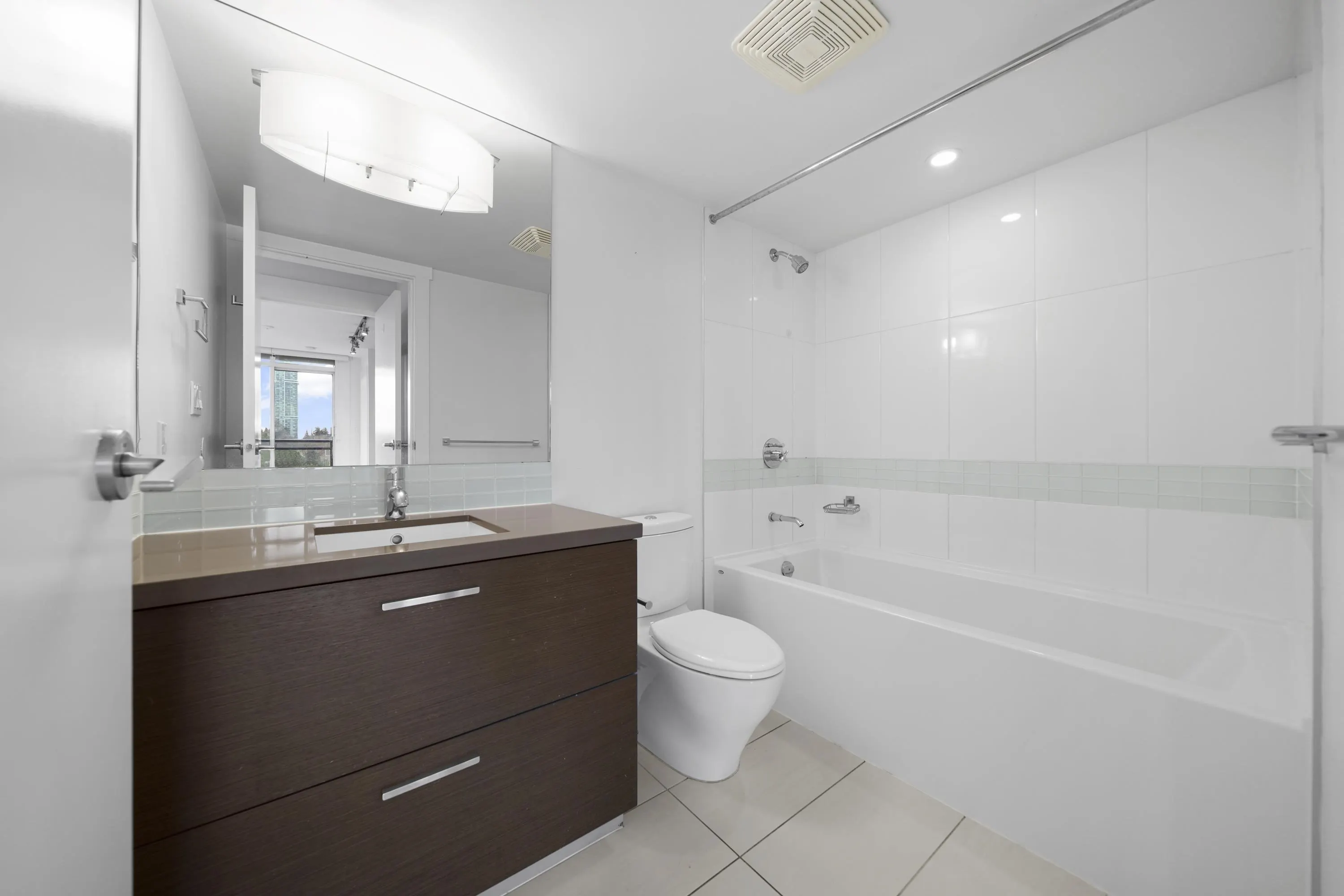 908 13380 108 Avenue