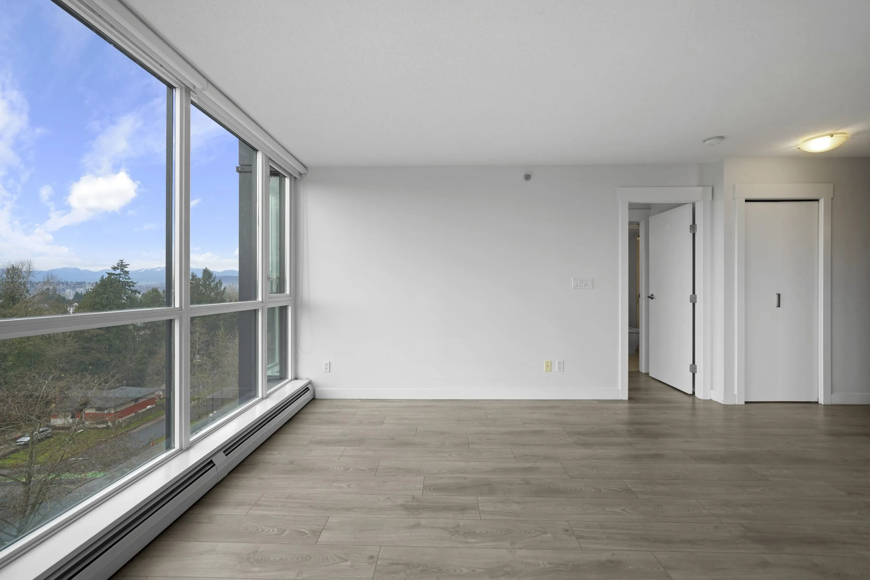 908 13380 108 Avenue