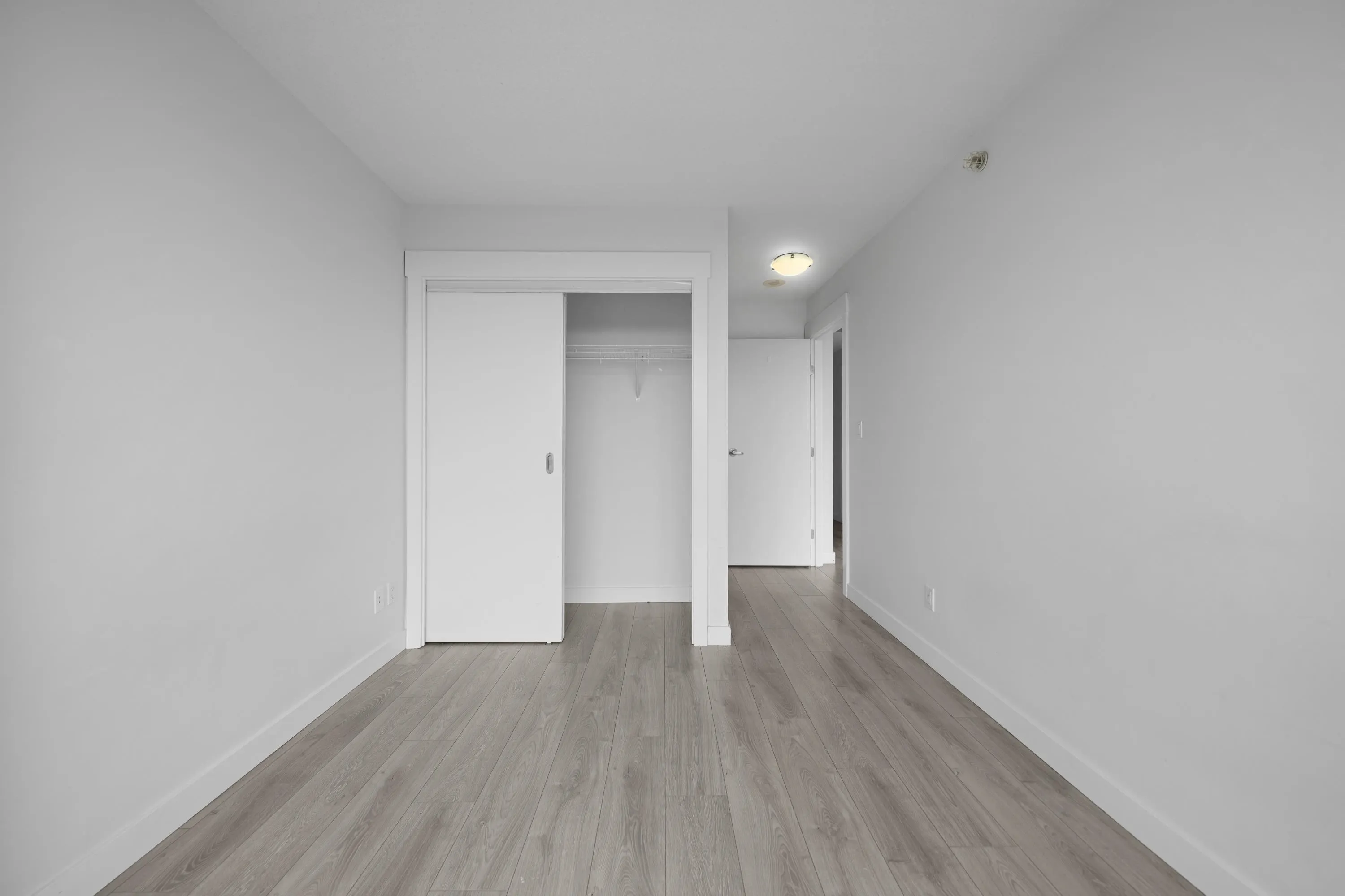 908 13380 108 Avenue