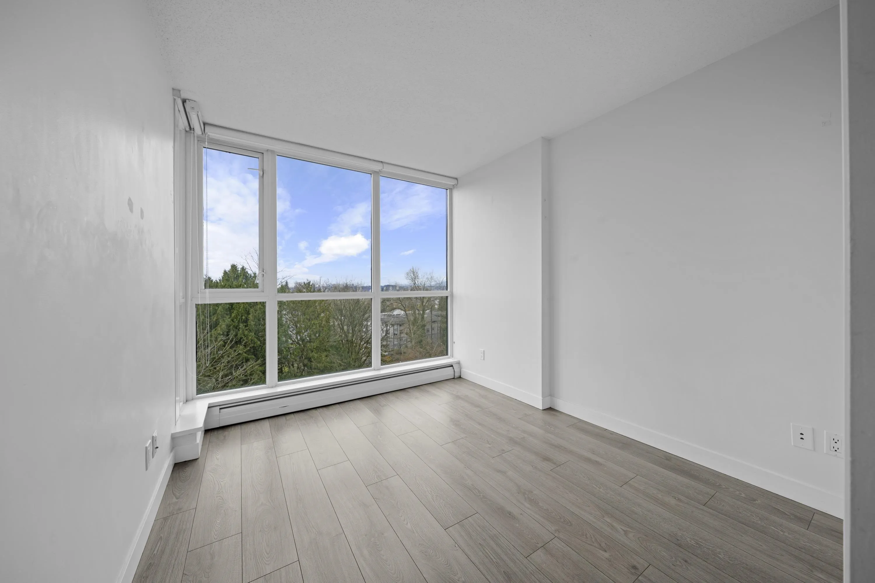 908 13380 108 Avenue