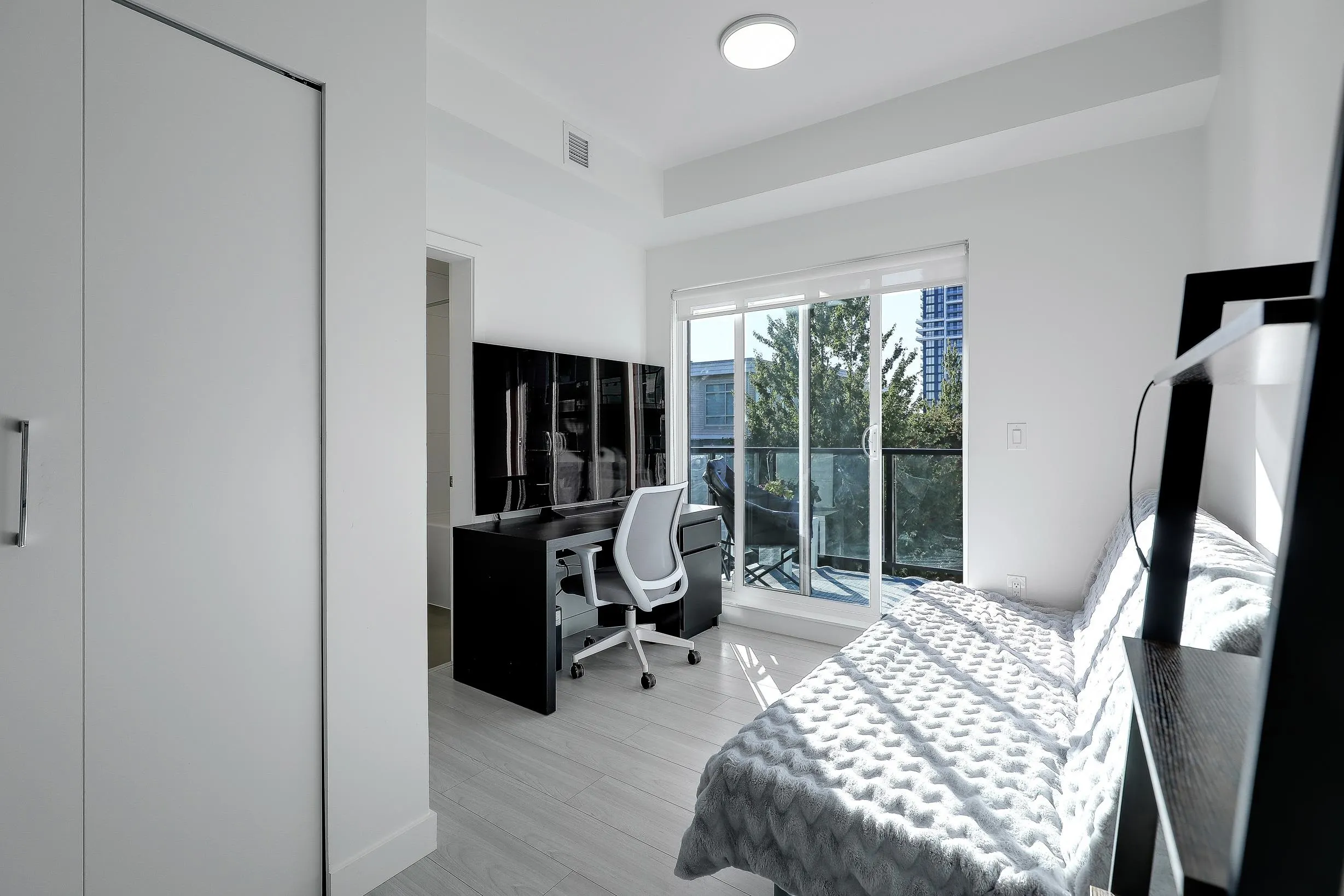 309 10777 138 Street