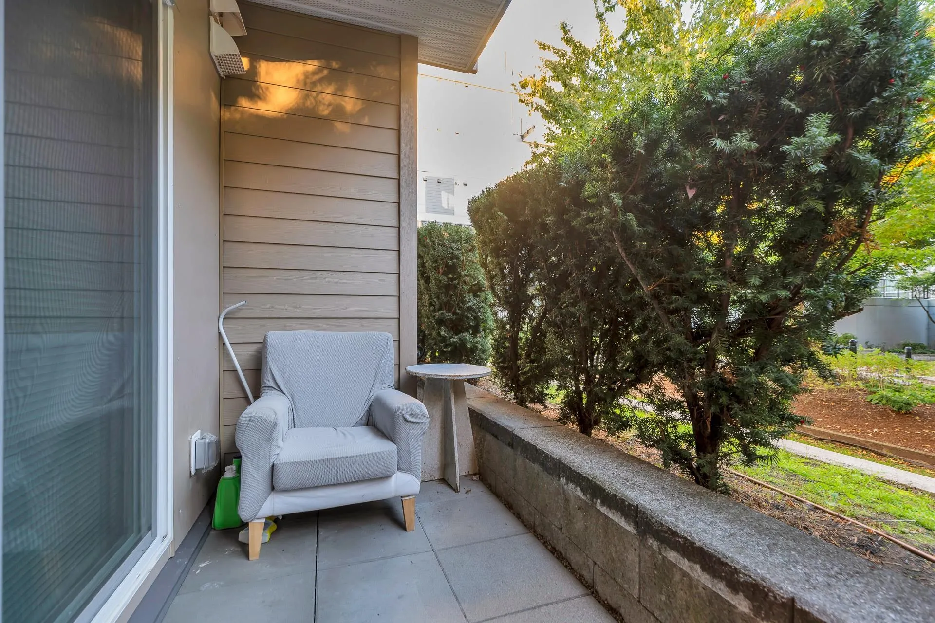 221 13768 108 Avenue