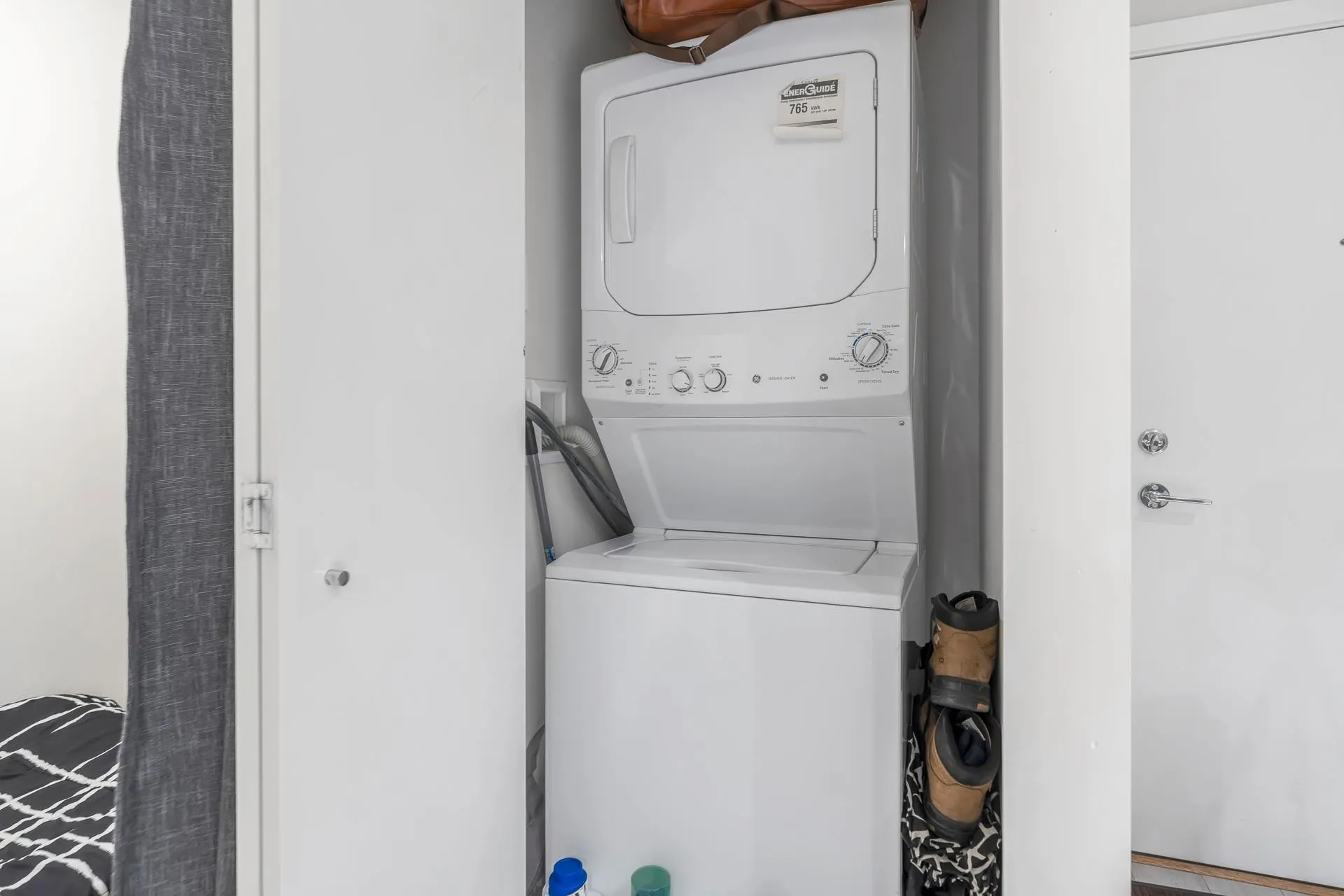 221 13768 108 Avenue