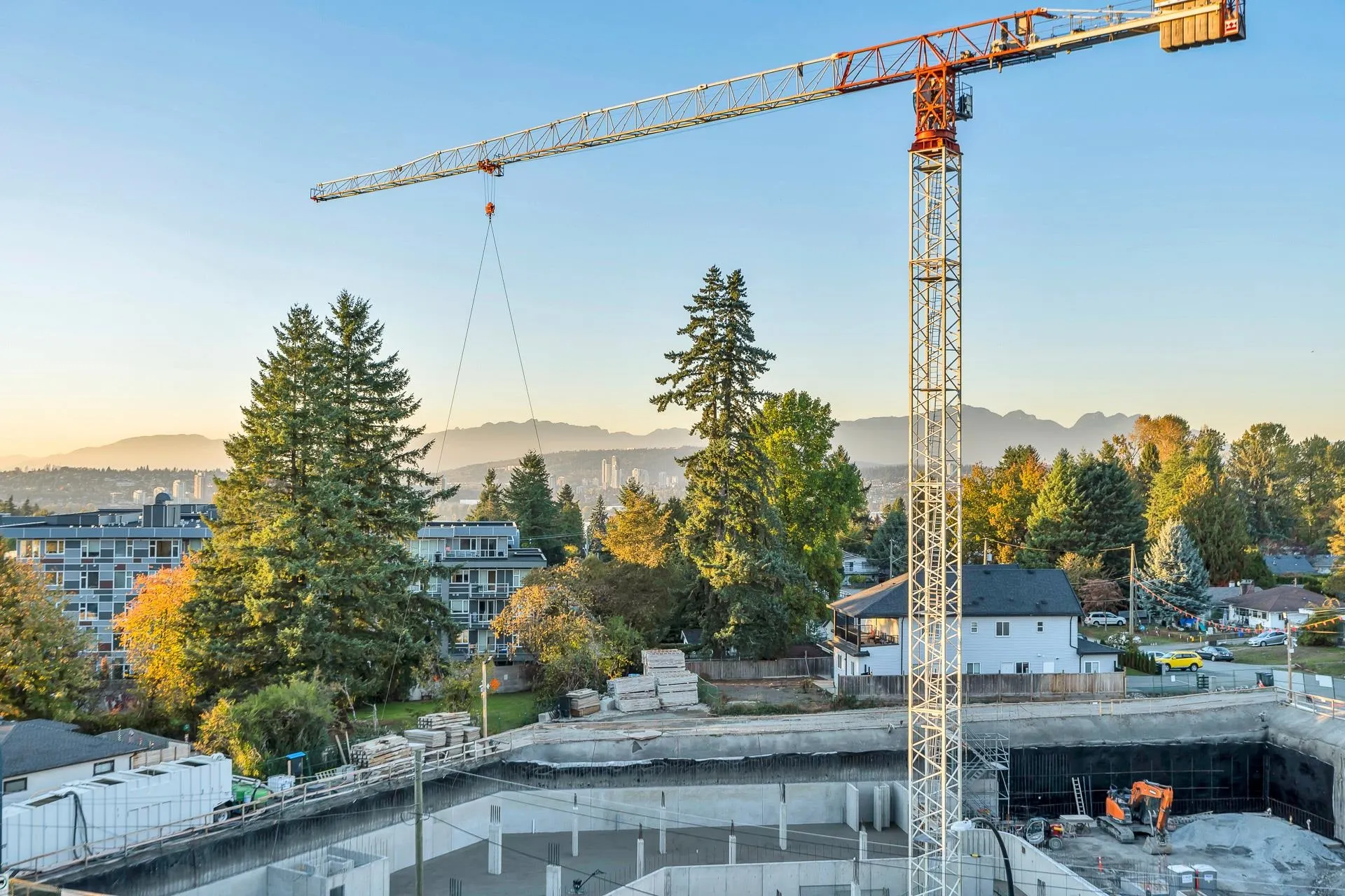 221 13768 108 Avenue