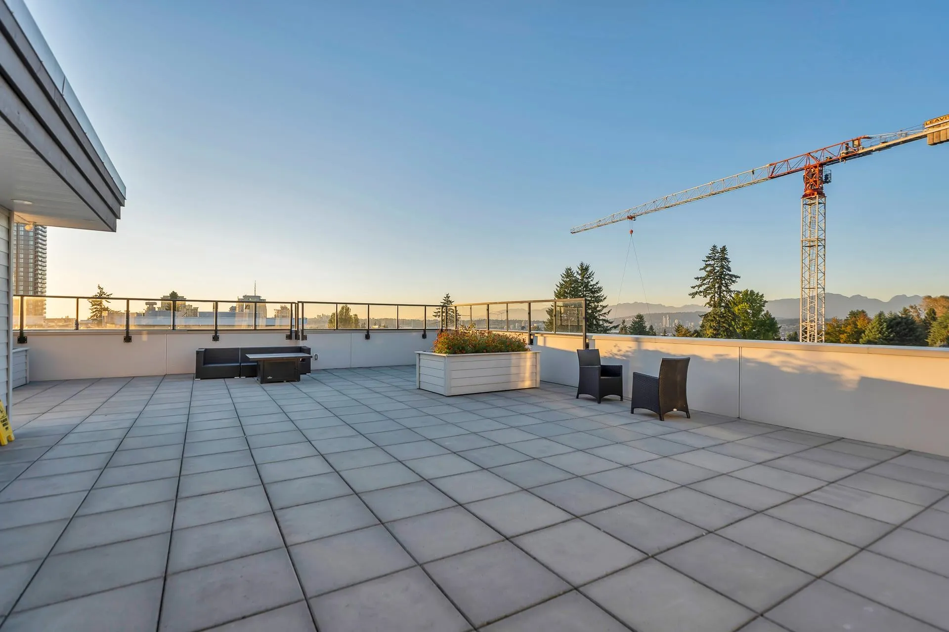 221 13768 108 Avenue