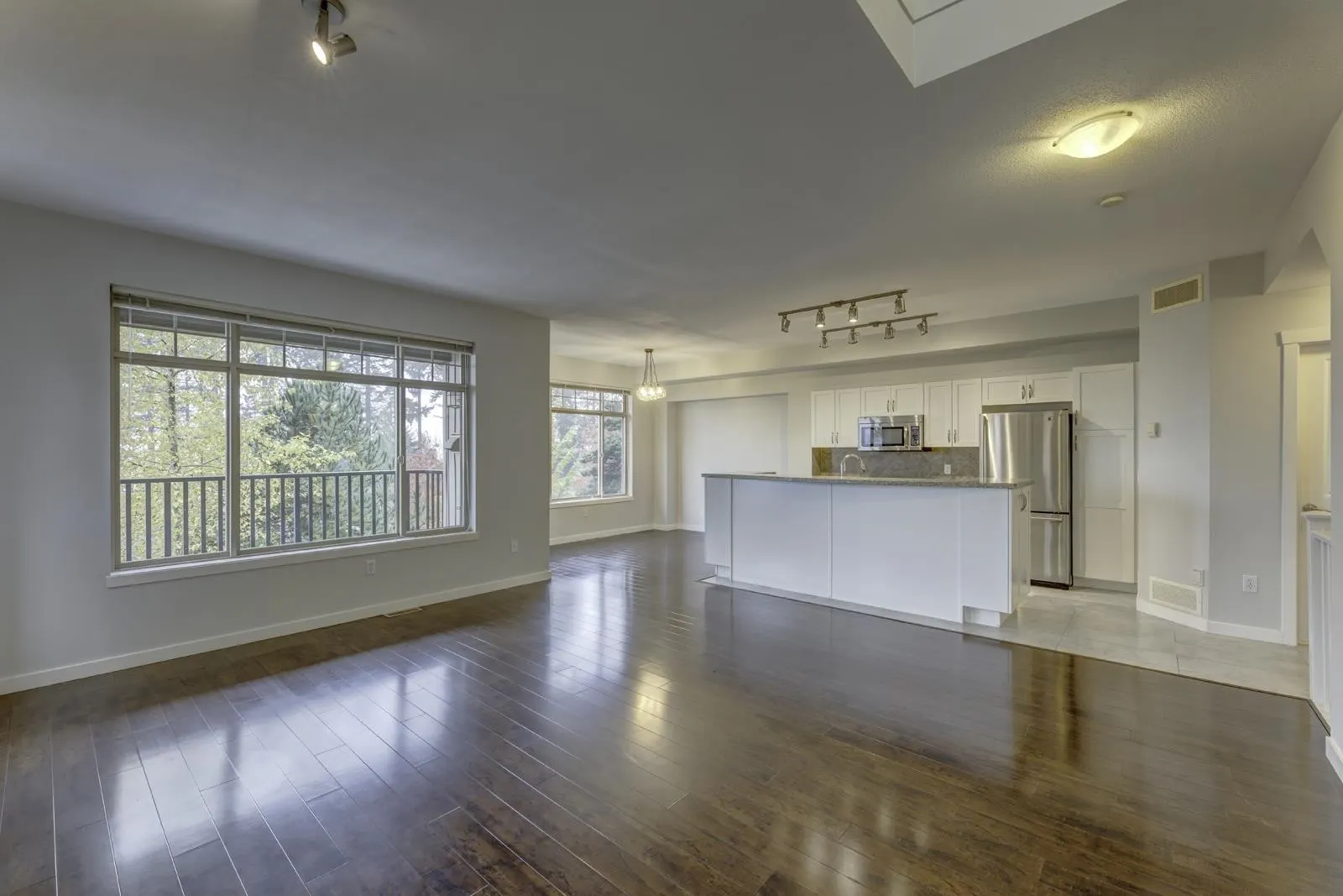 29 55 Hawthorn Drive