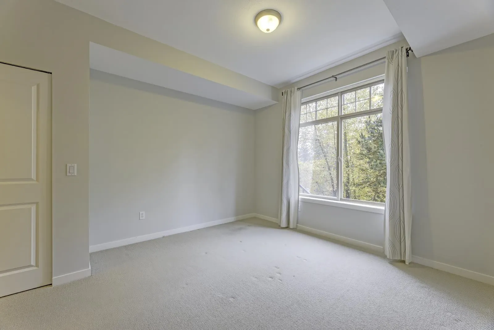 29 55 Hawthorn Drive