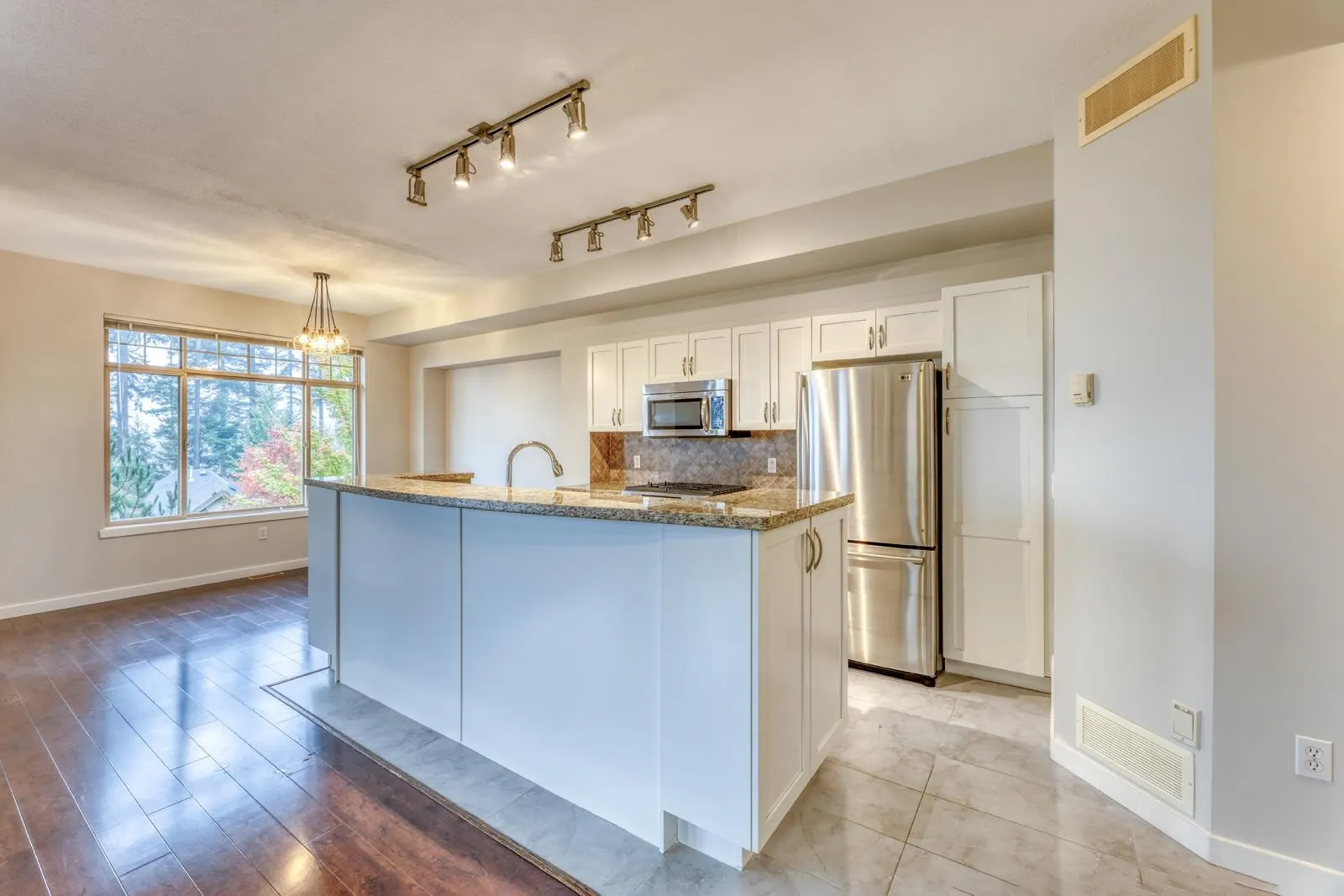 29 55 Hawthorn Drive