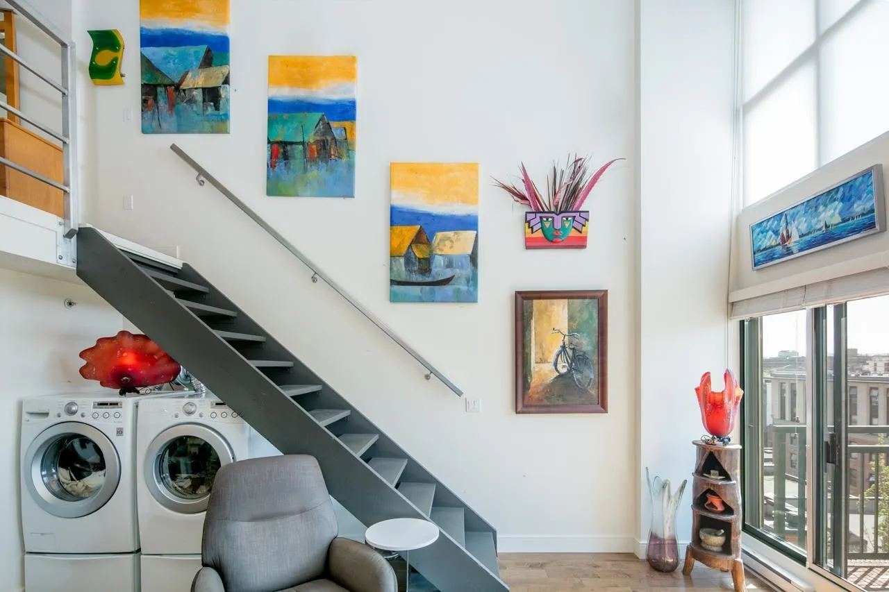 714 22 E Cordova Street