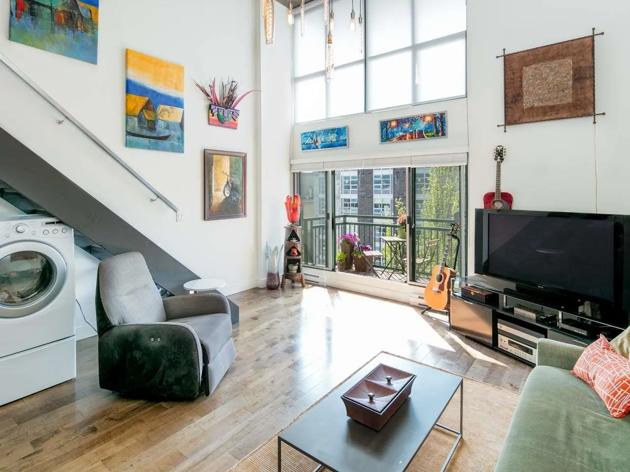 714 22 E Cordova Street