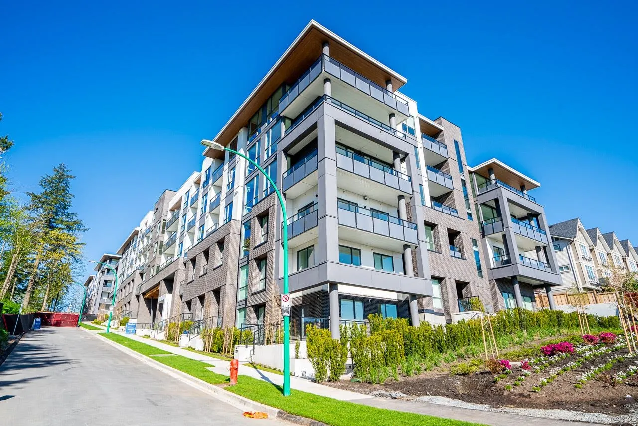 517 19577 65b Avenue