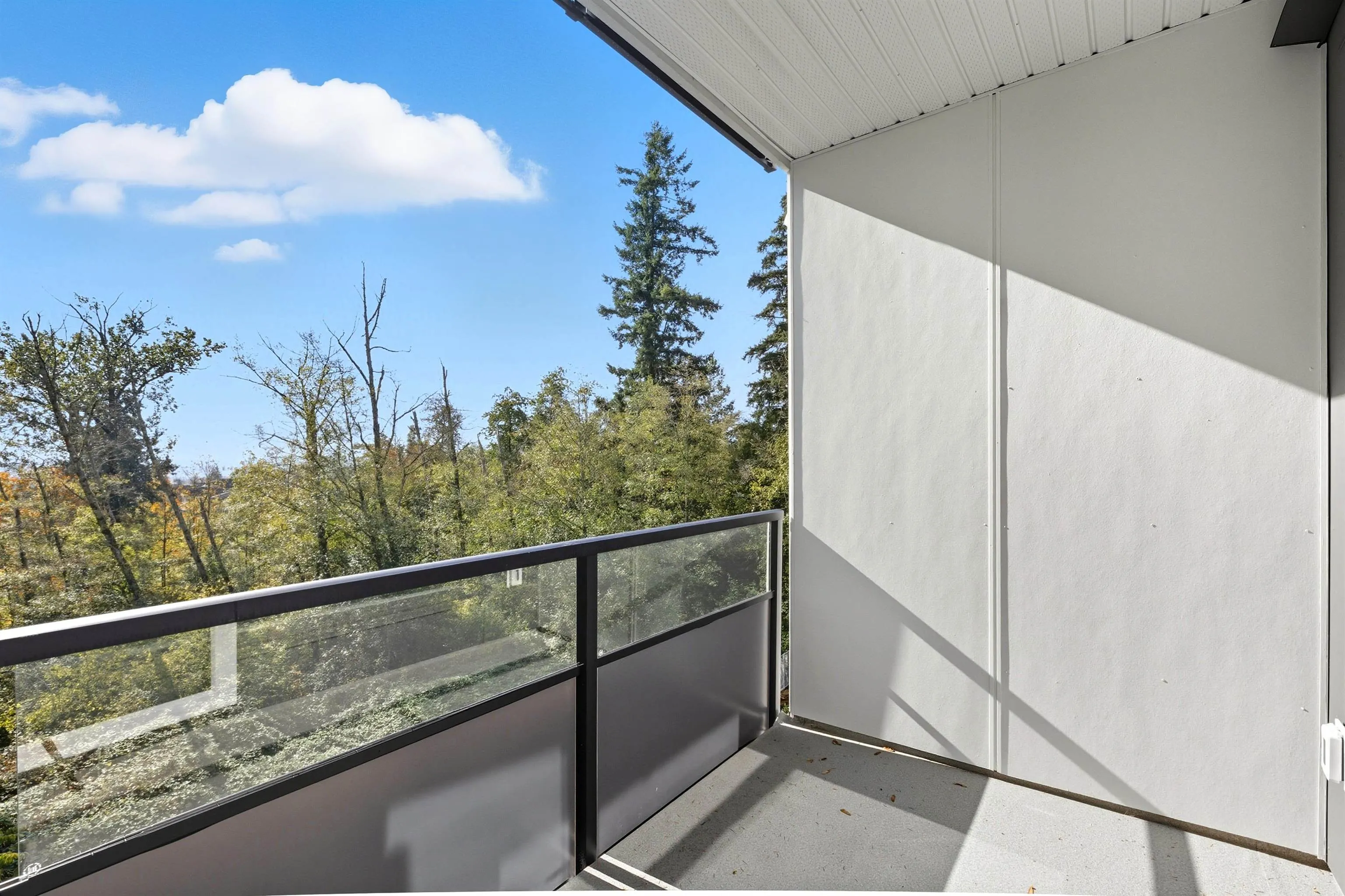 517 19577 65b Avenue