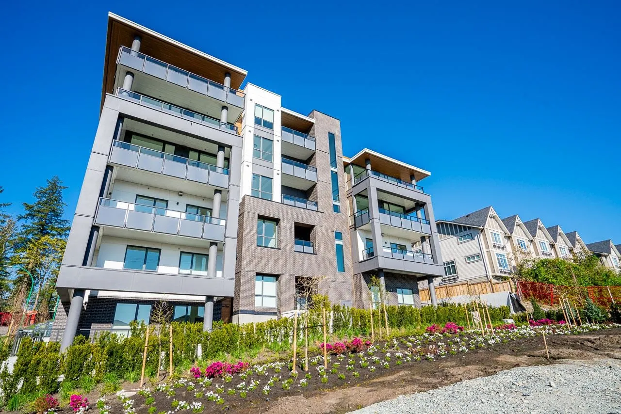 517 19577 65b Avenue