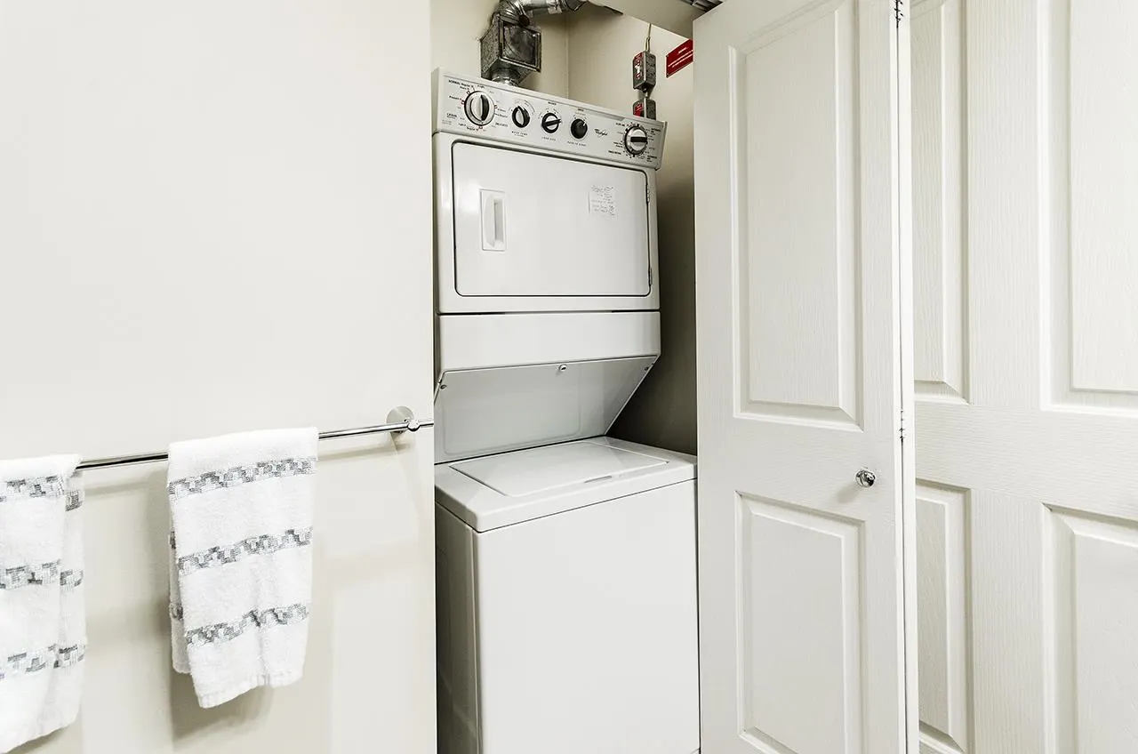 106 1111 E 27th Street