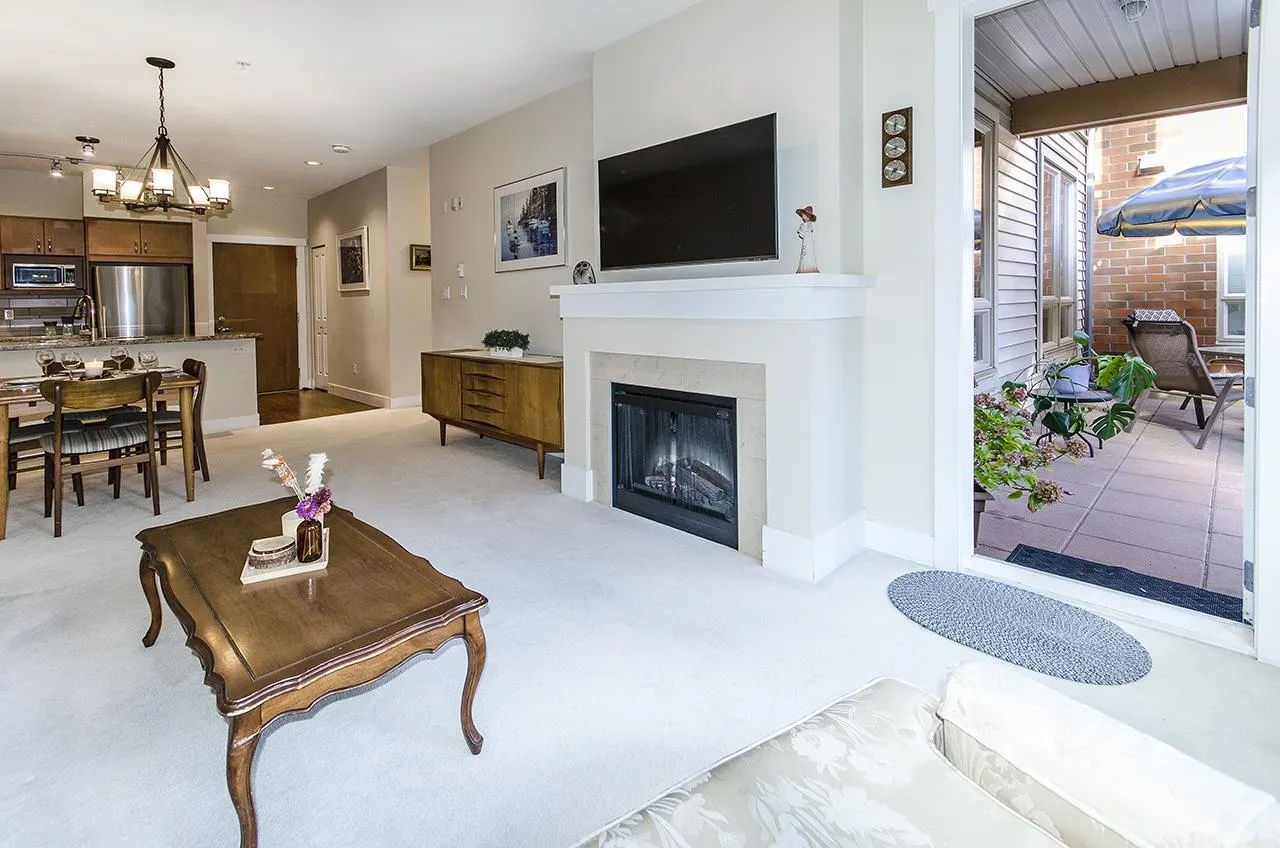 106 1111 E 27th Street