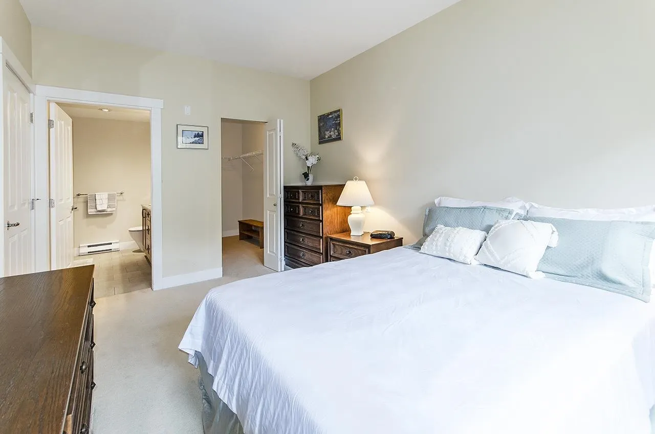 106 1111 E 27th Street