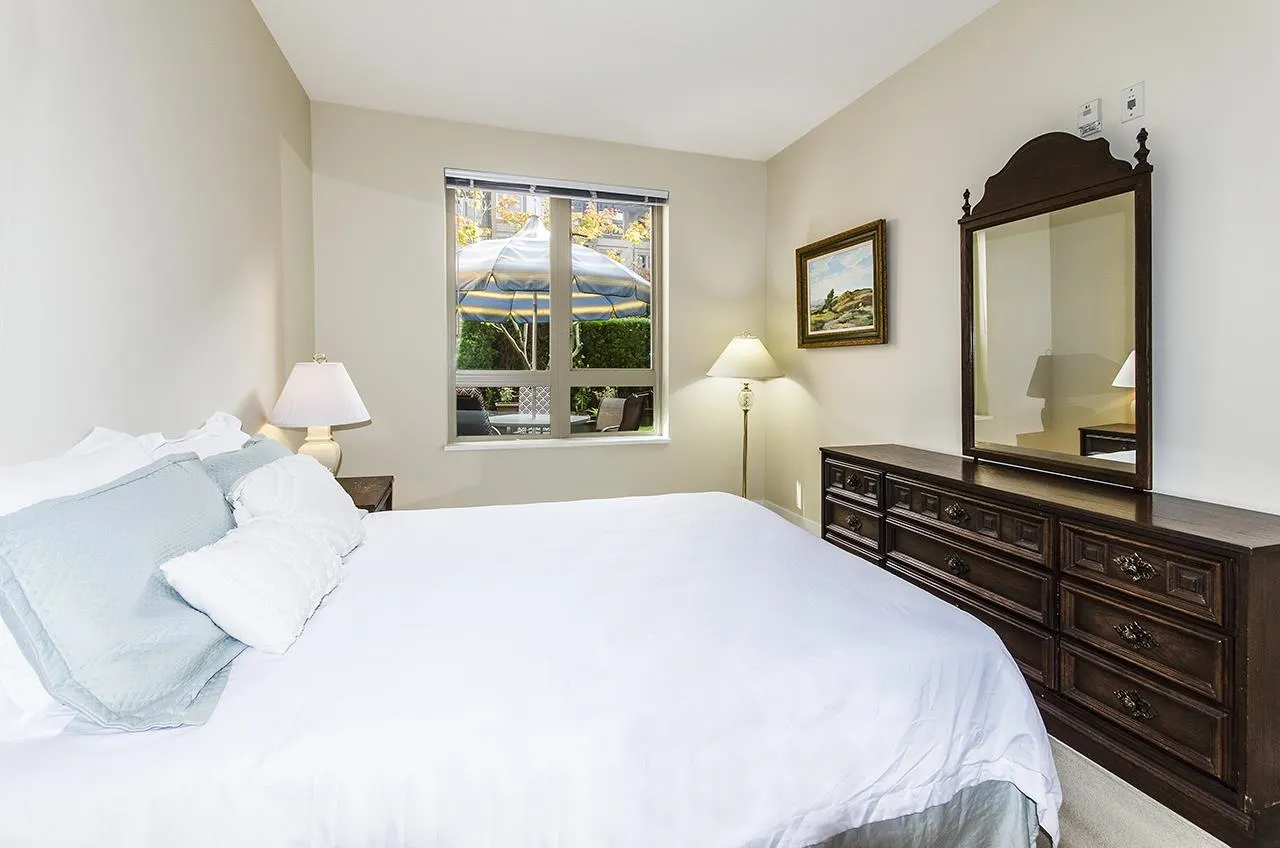 106 1111 E 27th Street