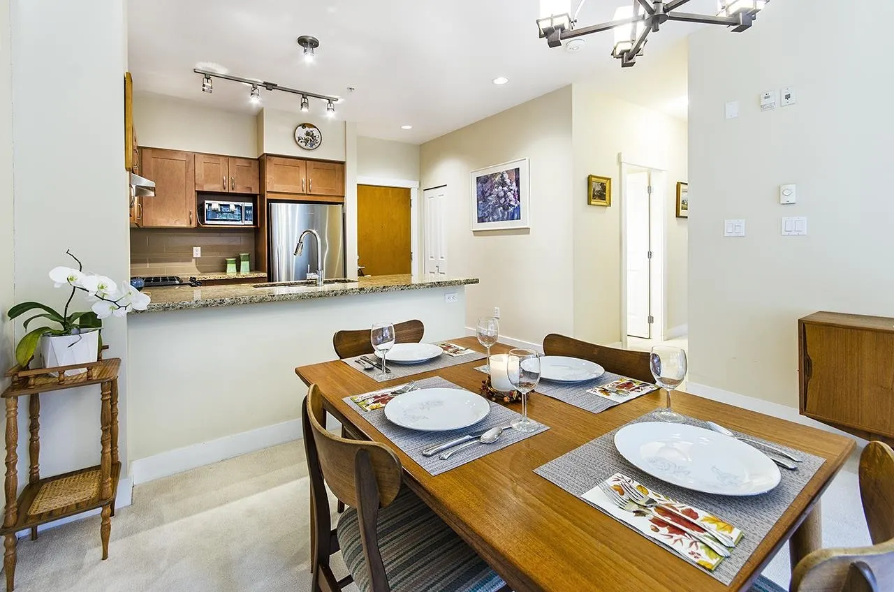 106 1111 E 27th Street