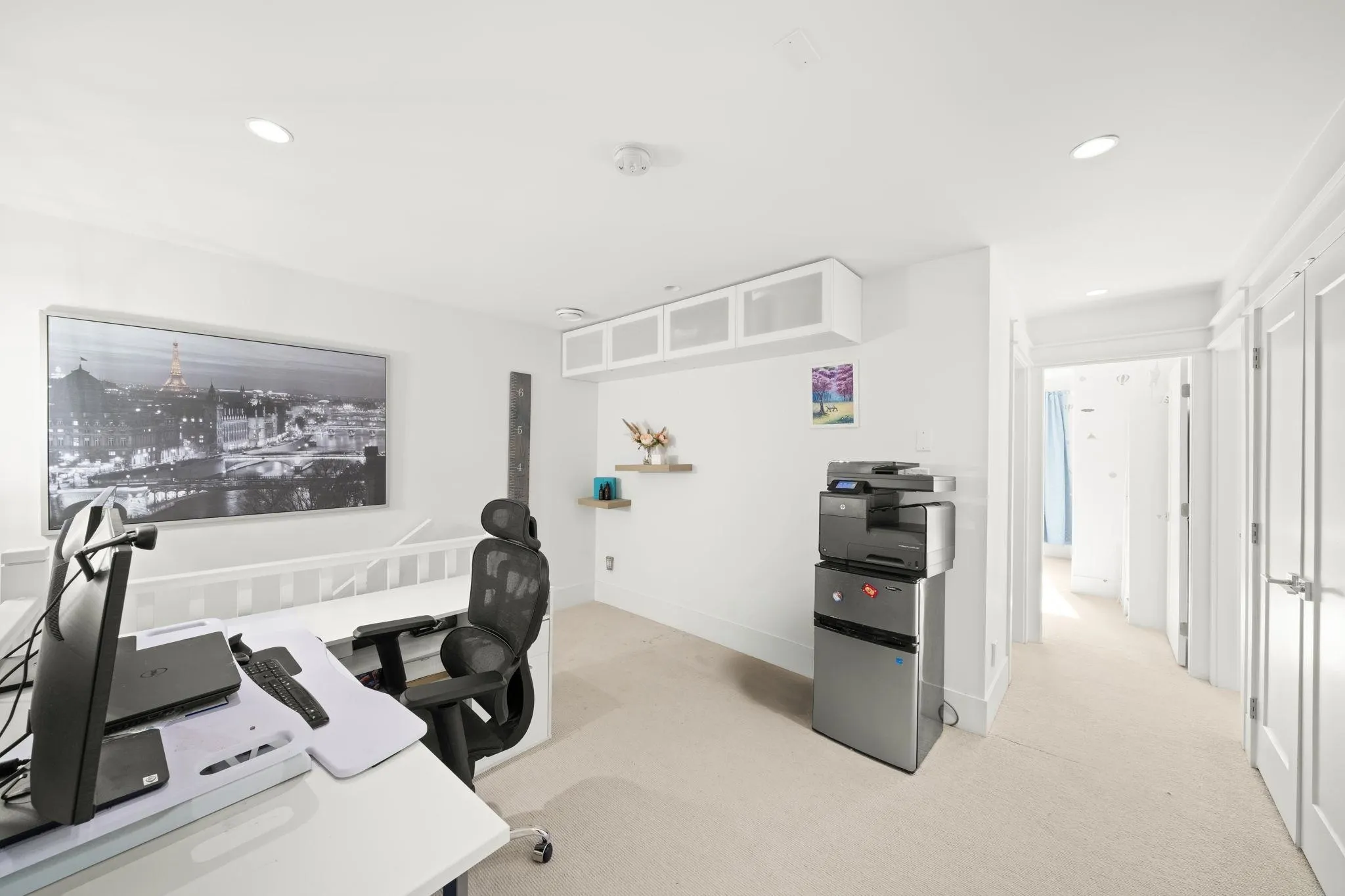 11 8425 Venture Way