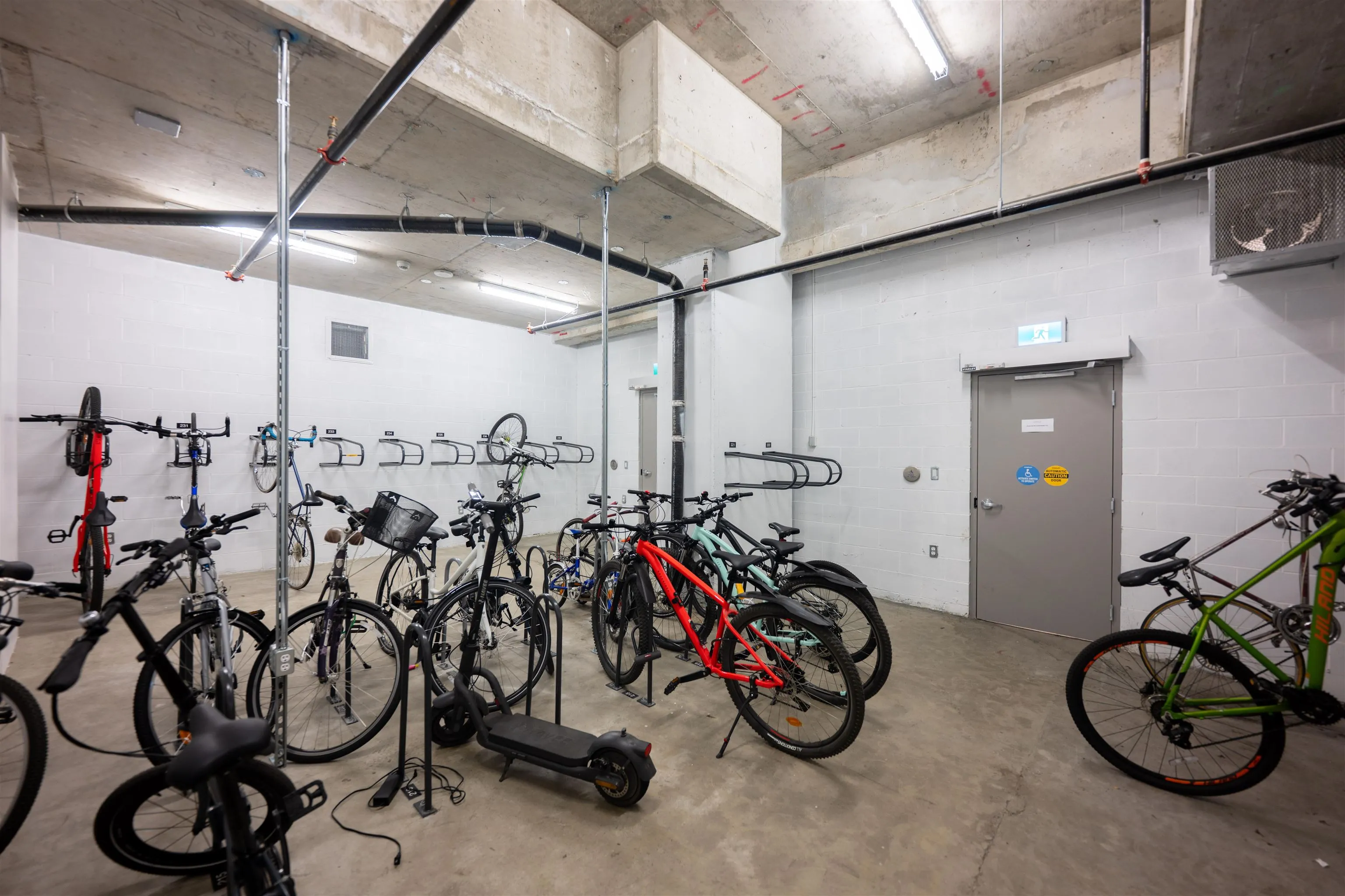 1604 5058 Joyce Street