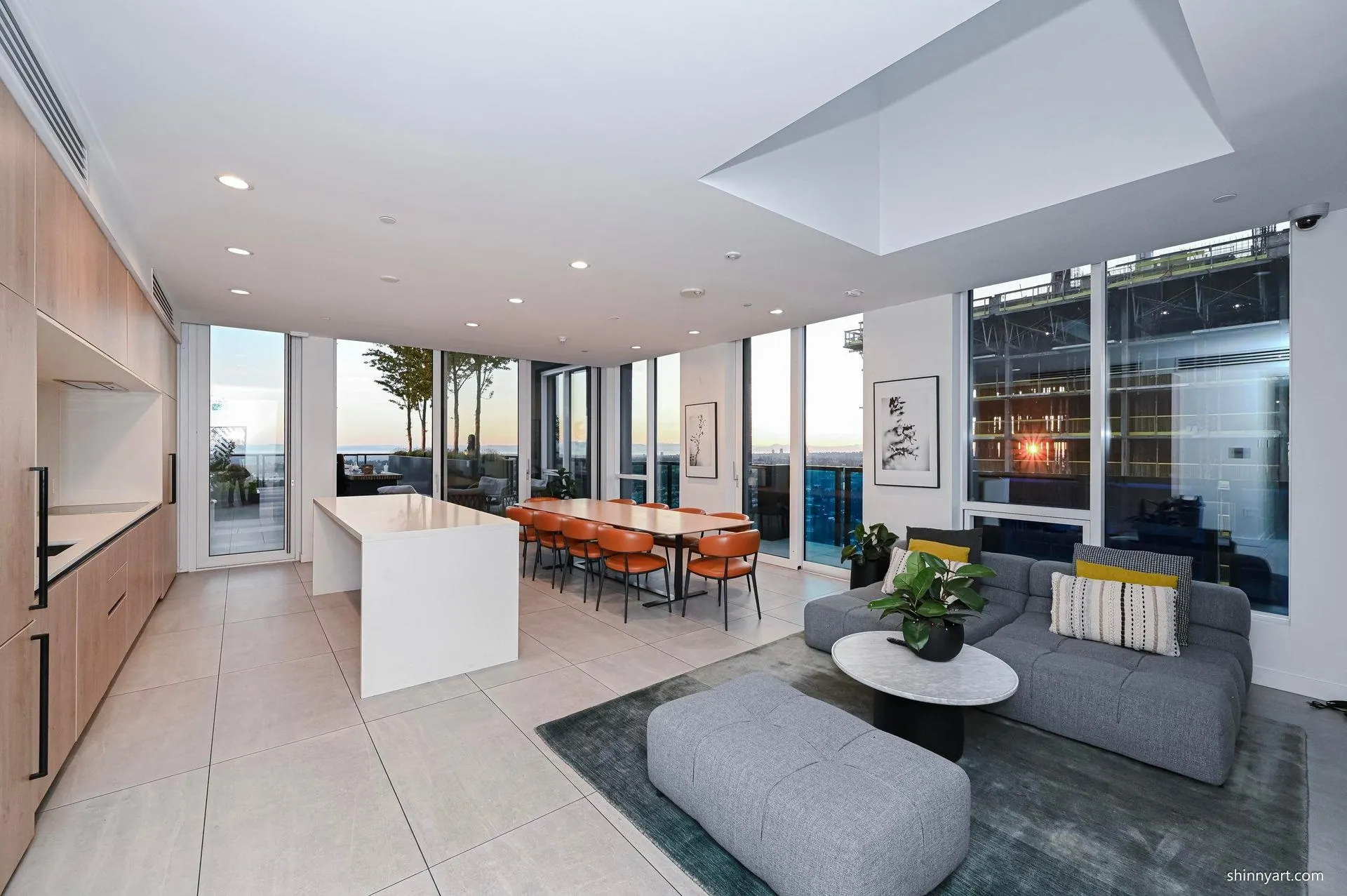 1604 5058 Joyce Street