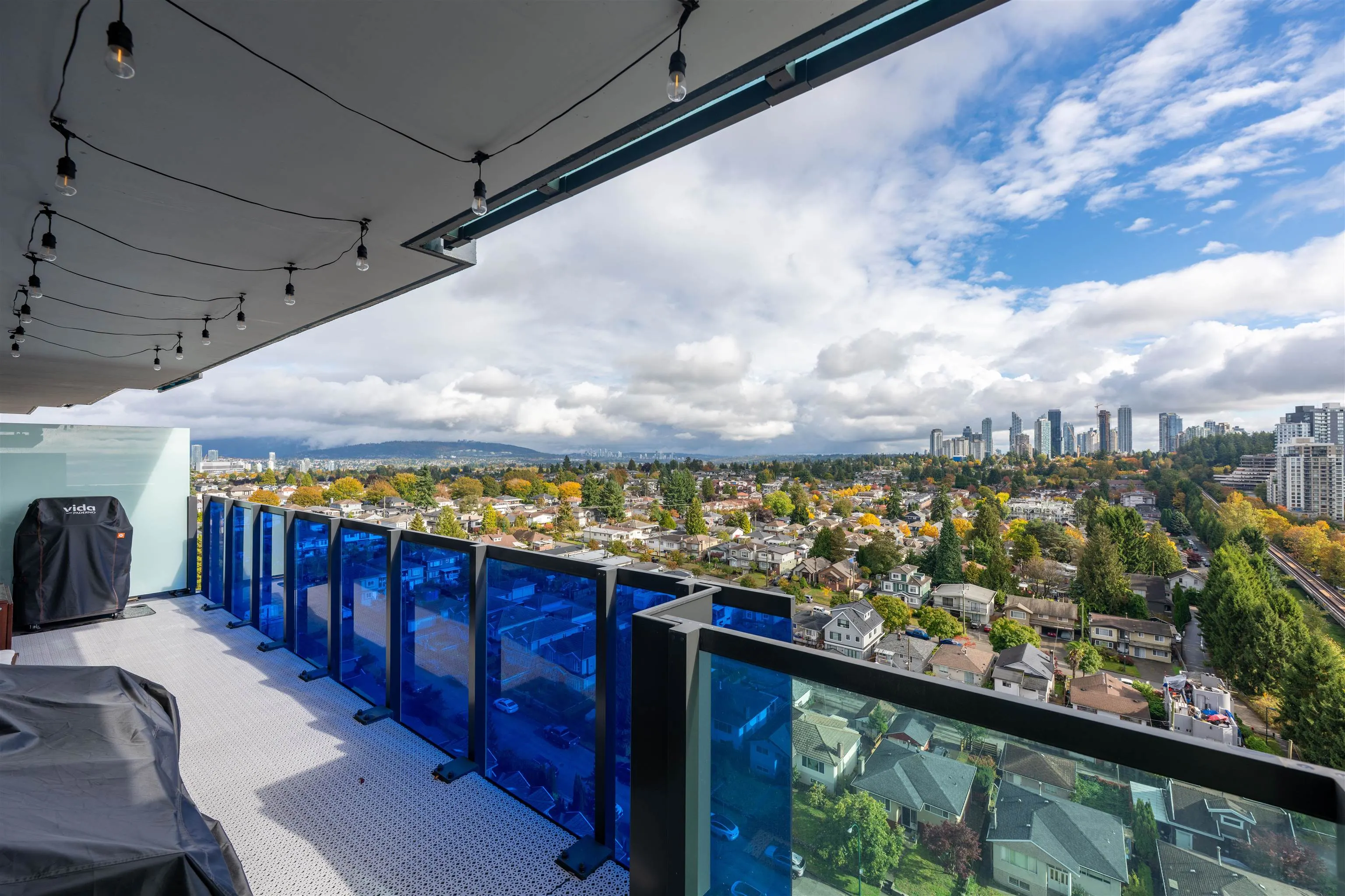 1604 5058 Joyce Street