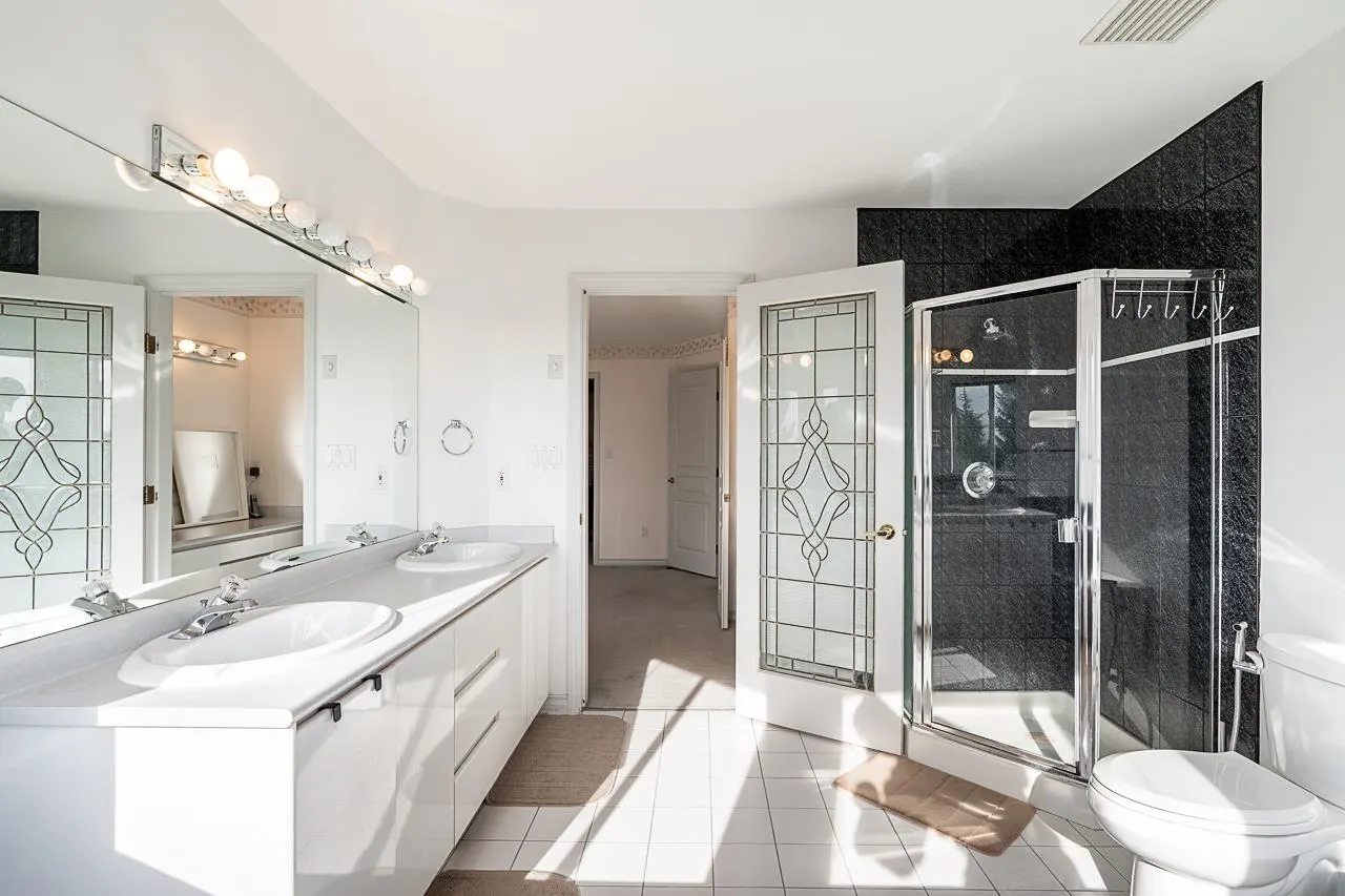 2980 Cliffrose Crescent