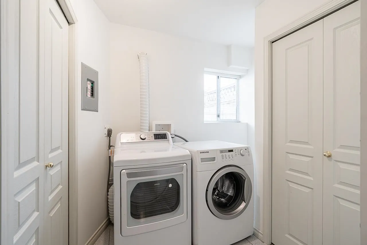 2980 Cliffrose Crescent