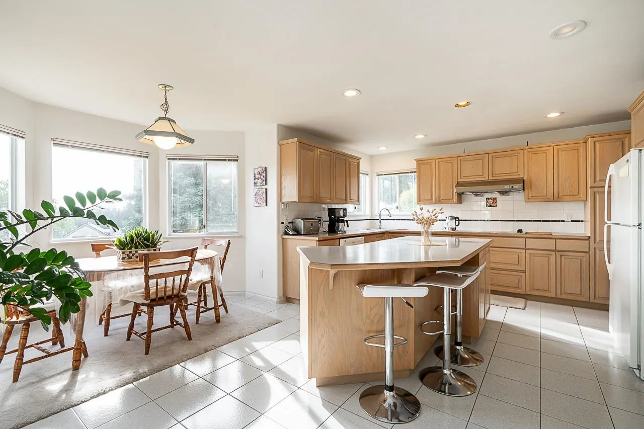 2980 Cliffrose Crescent