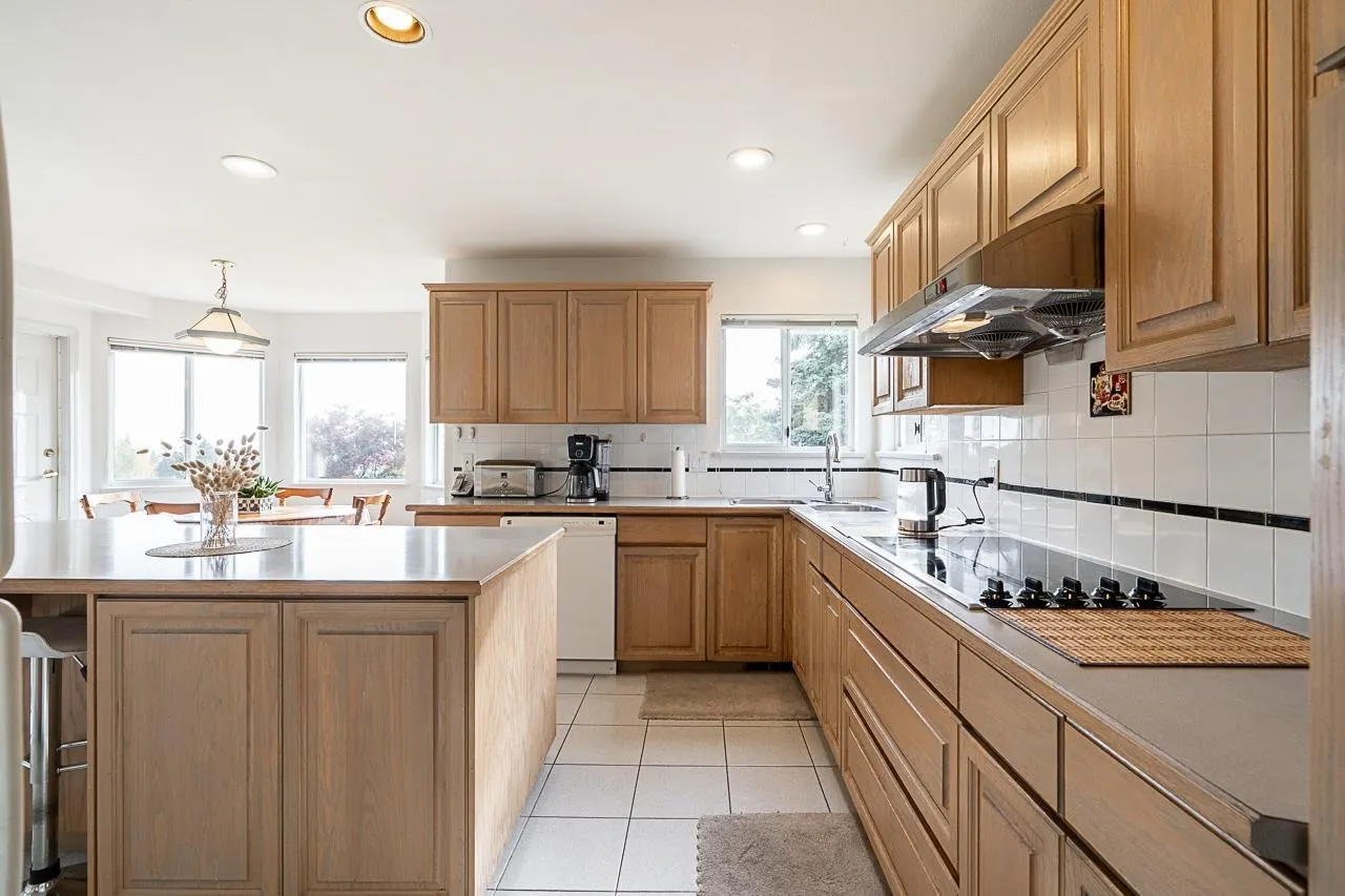 2980 Cliffrose Crescent