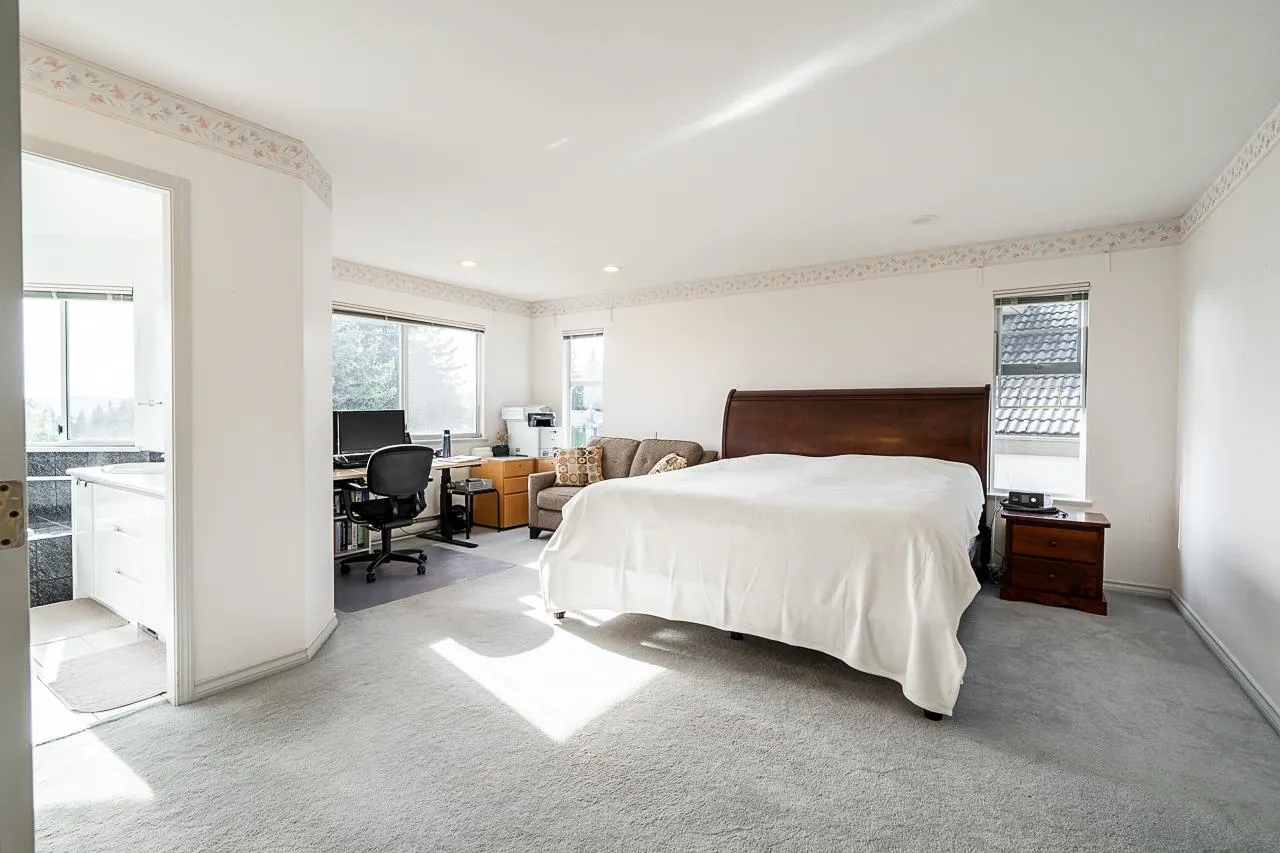 2980 Cliffrose Crescent