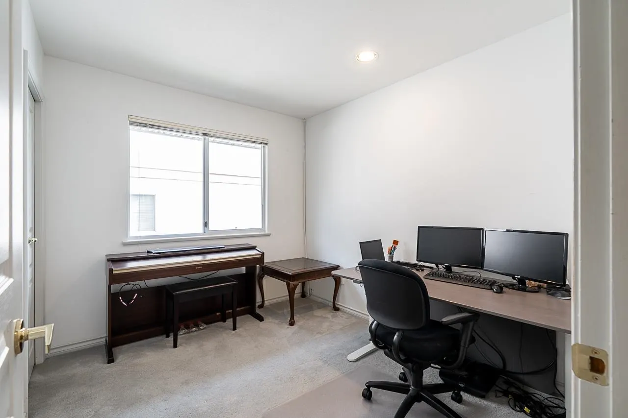 2980 Cliffrose Crescent