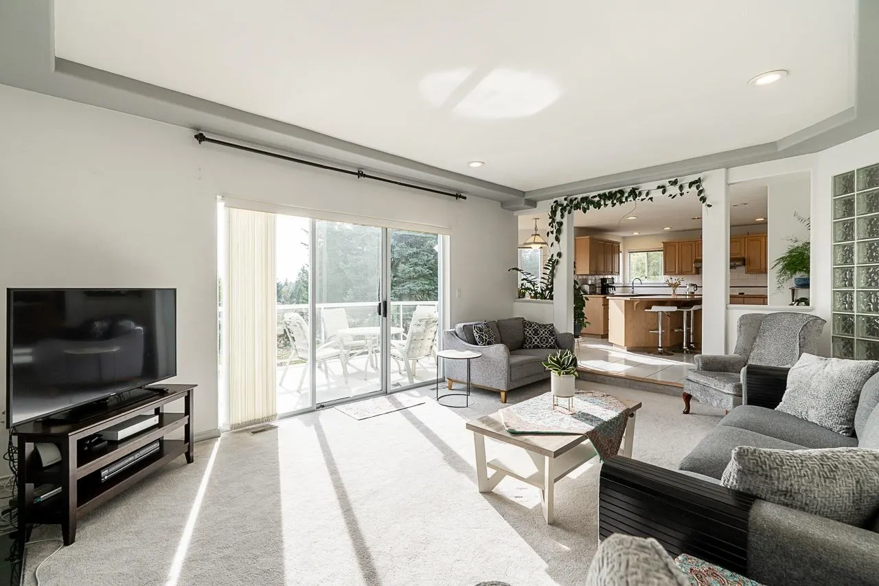 2980 Cliffrose Crescent