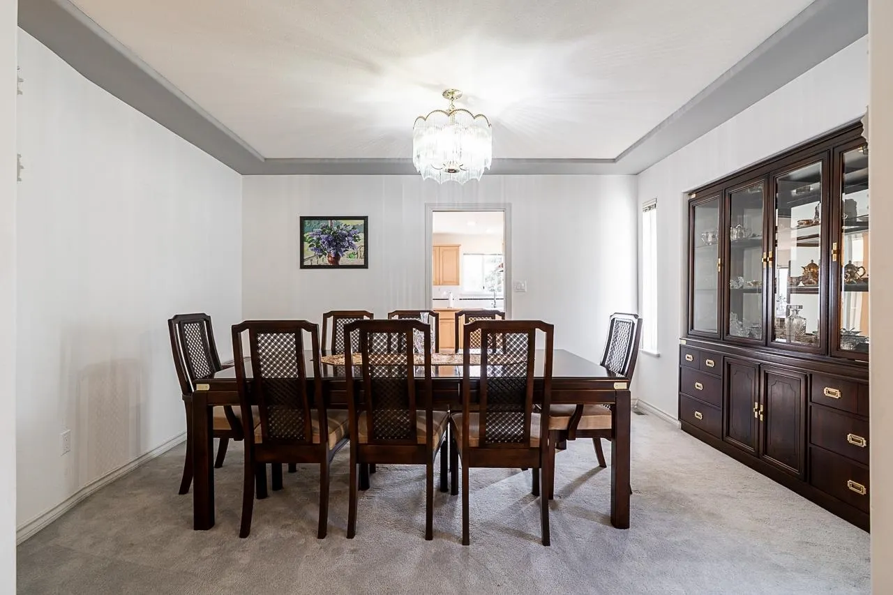 2980 Cliffrose Crescent