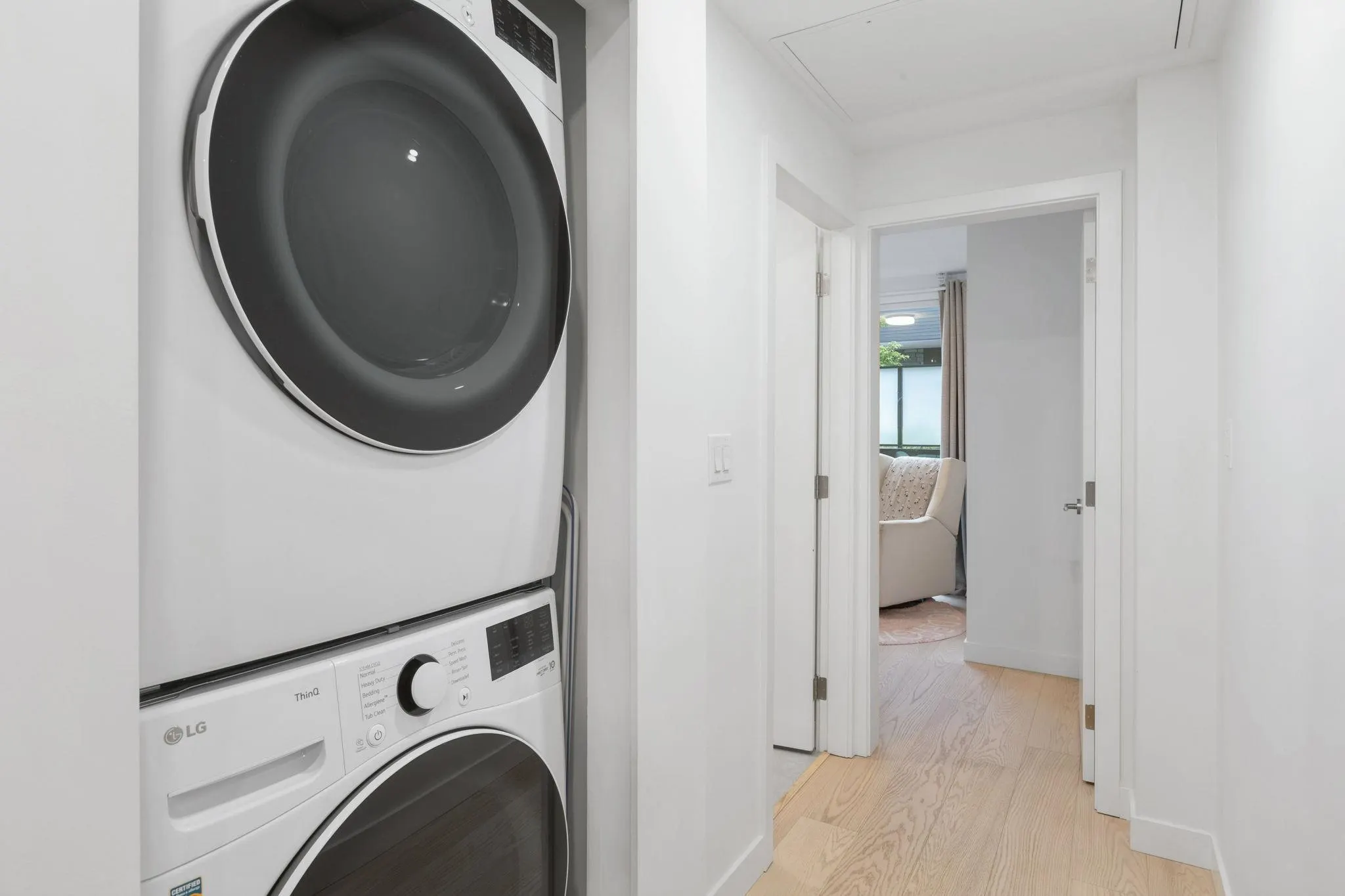 112 650 E 2nd Street