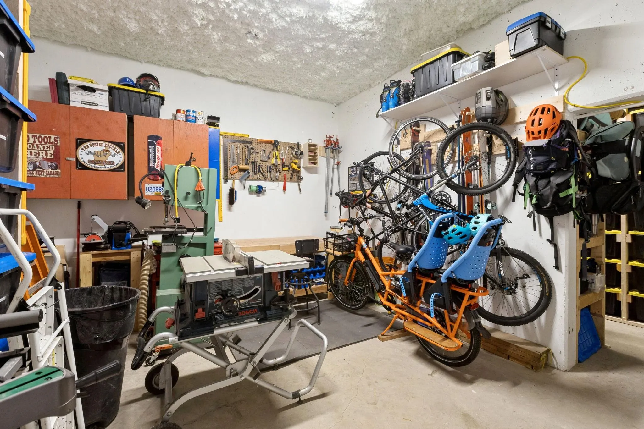 112 650 E 2nd Street