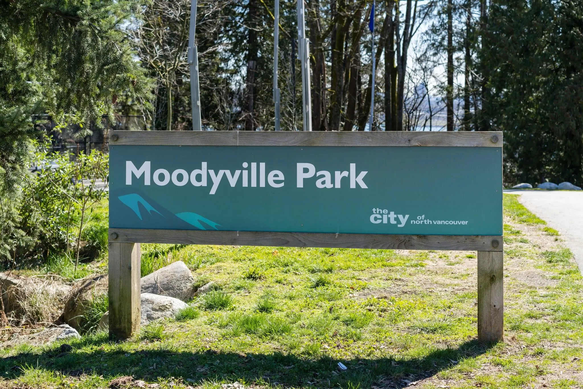 112 650 E 2nd Street