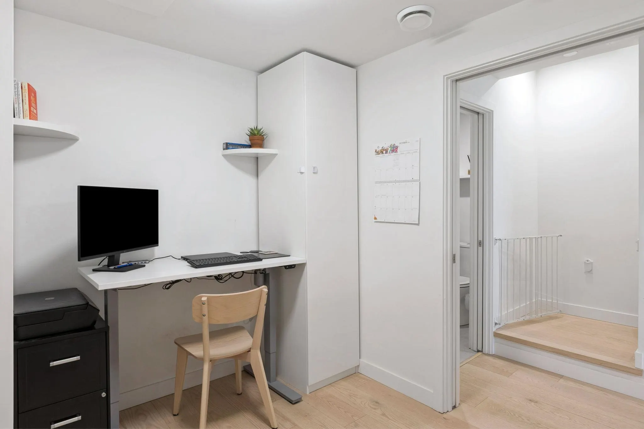 112 650 E 2nd Street