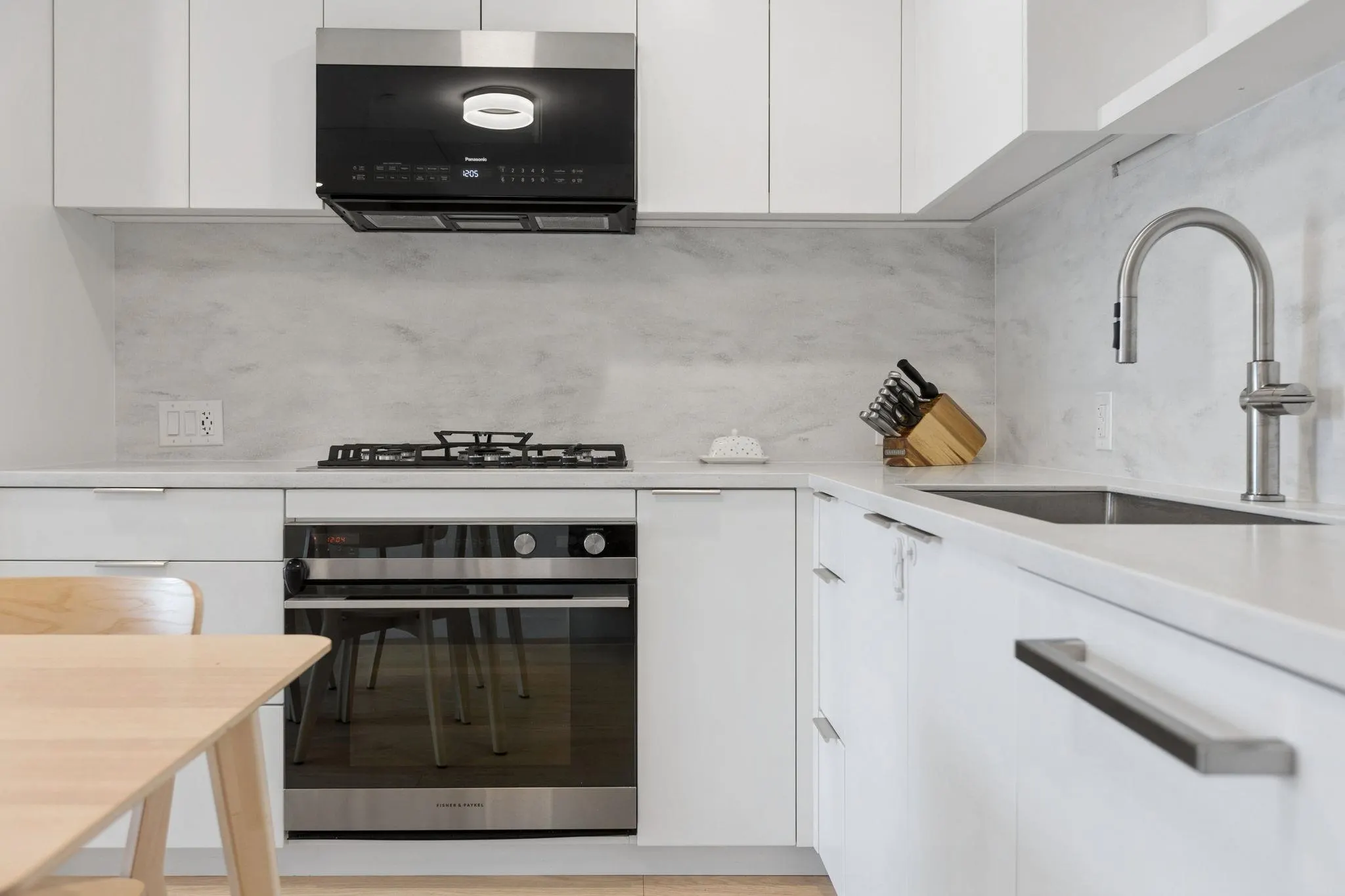 112 650 E 2nd Street