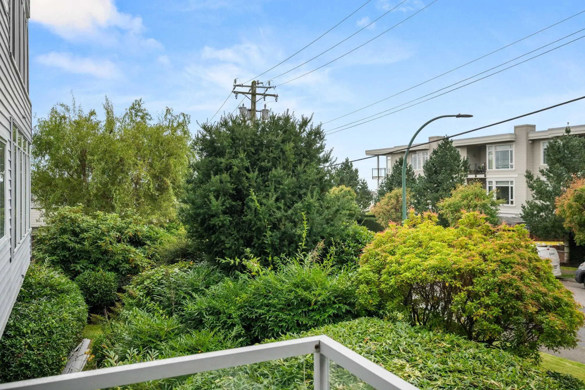 105 1354 Winter Street