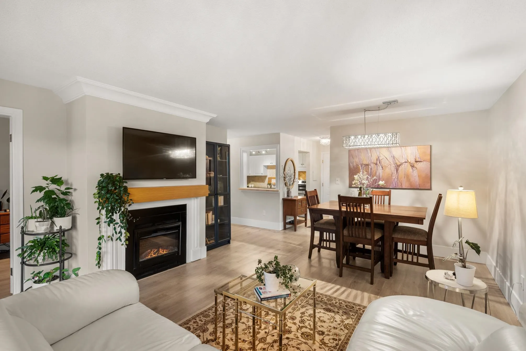 105 1354 Winter Street