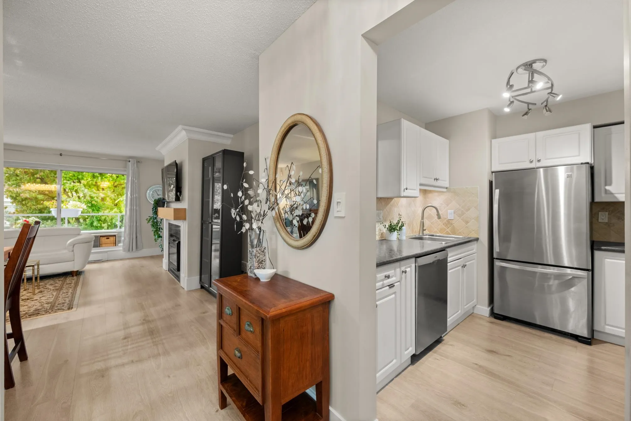 105 1354 Winter Street