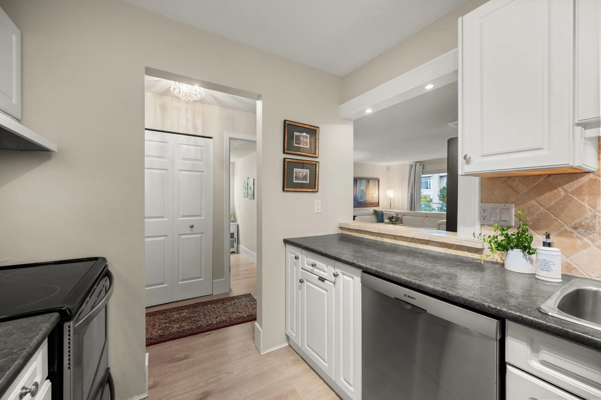 105 1354 Winter Street