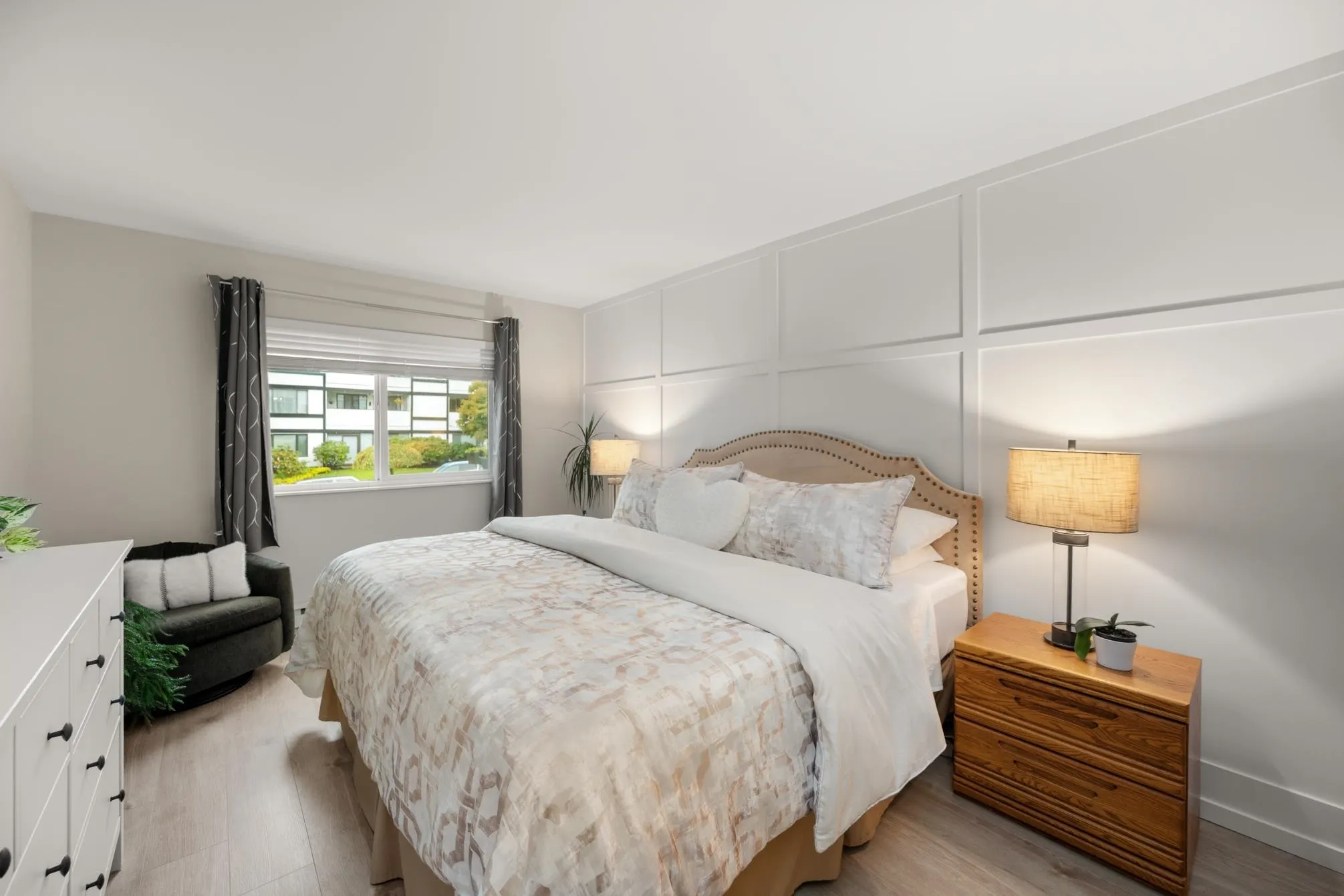 105 1354 Winter Street