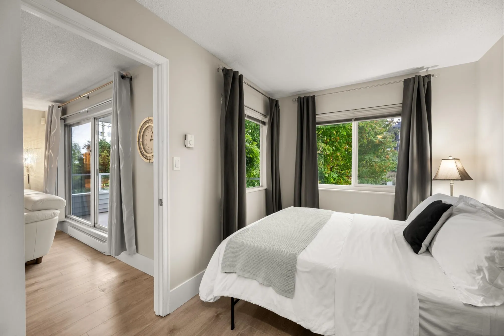 105 1354 Winter Street